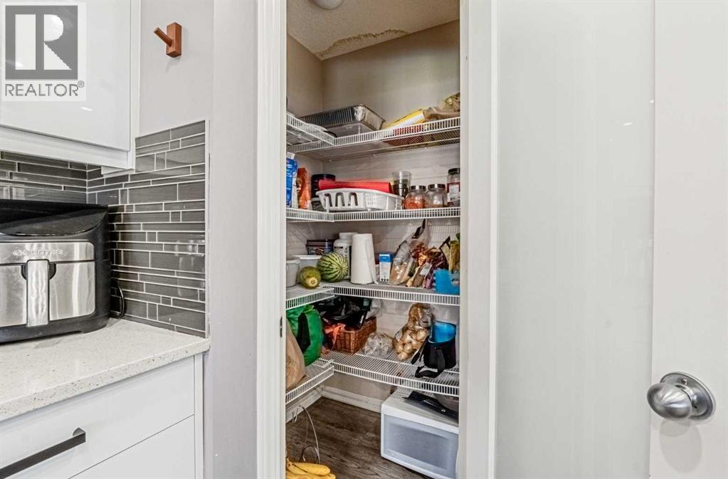 Photo 16 of 121 Saddlecrest Green Ne, Calgary AB