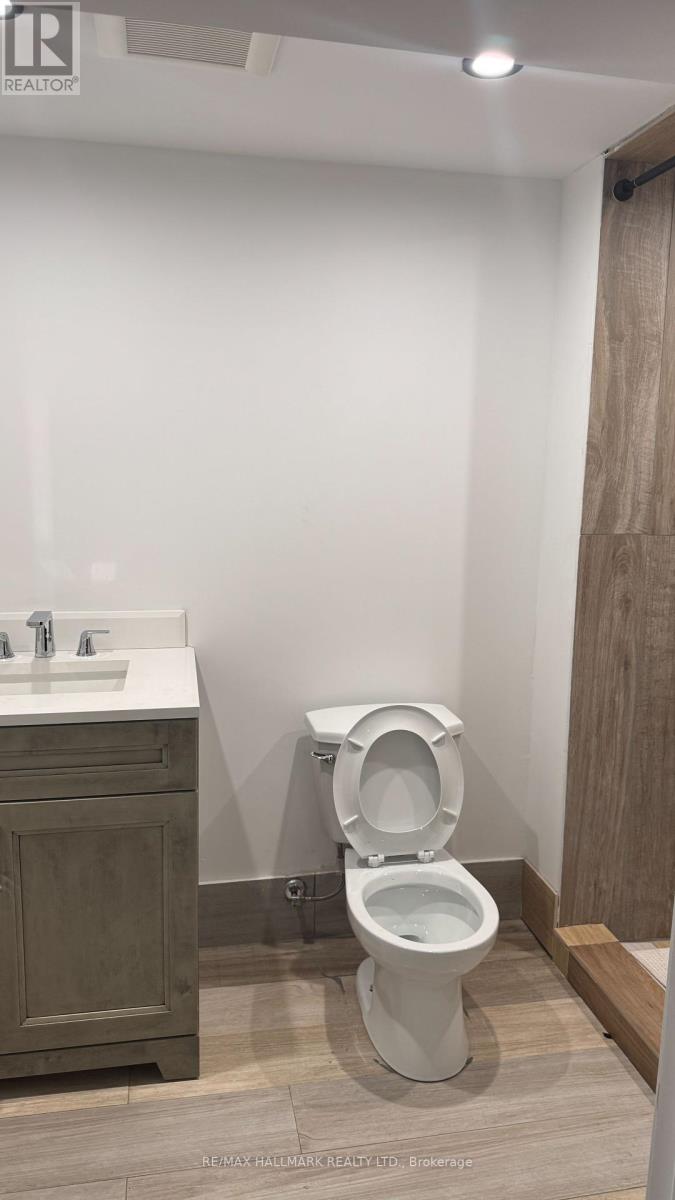 Photo 15 of 9 176 Creditstone Road, Vaughan ON