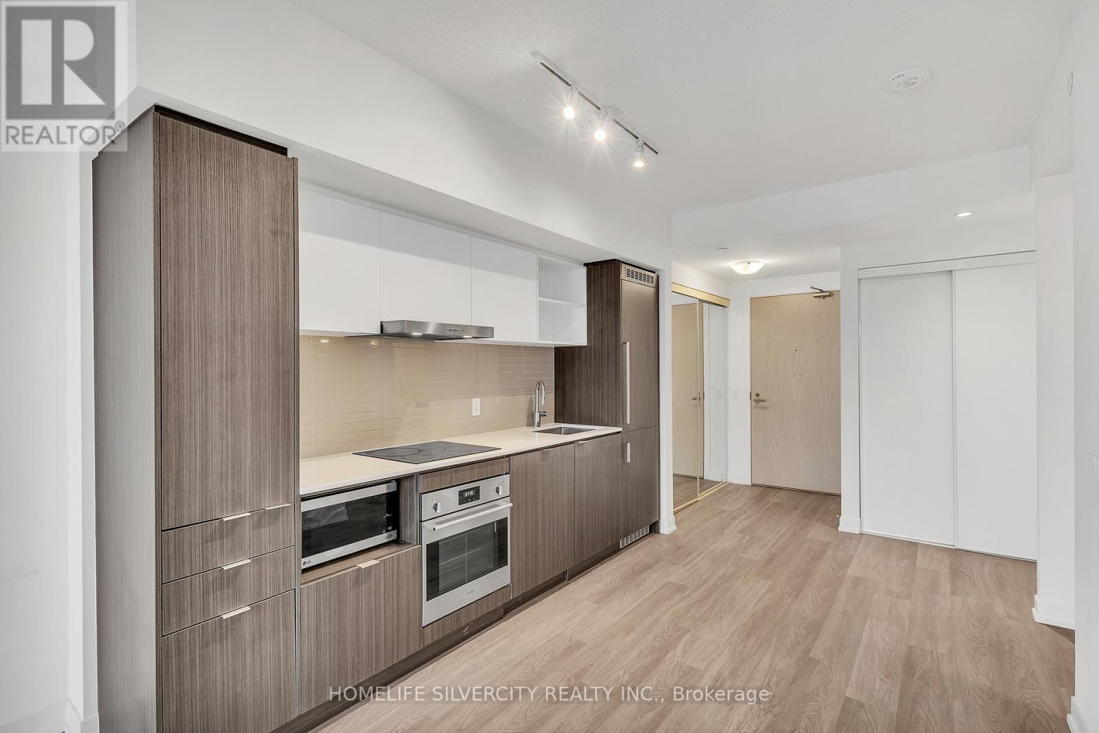 Photo 2 of 2503 55 Cooper Street, Toronto ON