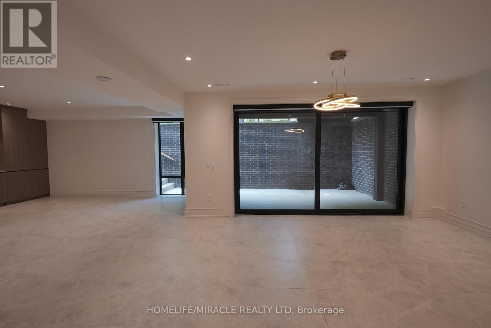 Photo 39 of 184 Poyntz Avenue, Toronto ON