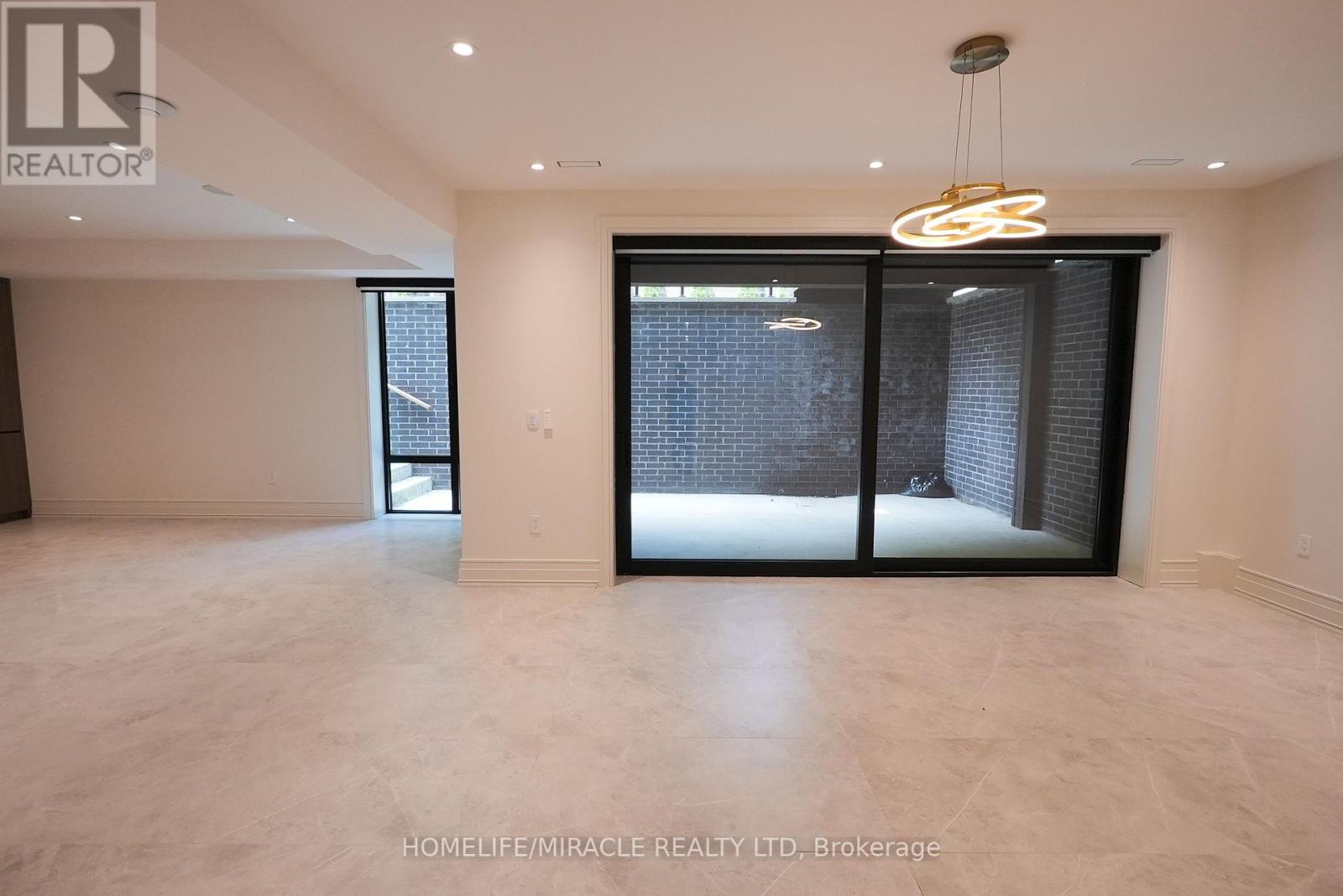 Photo 41 of 184 Poyntz Avenue, Toronto ON