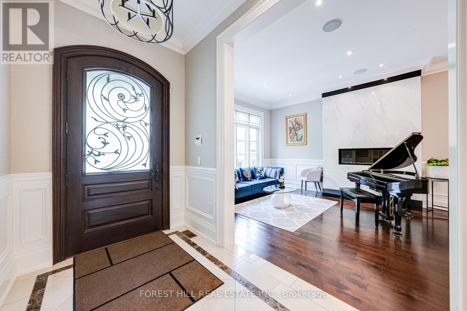 Photo 20 of 669 Bedford Park Avenue, Toronto ON