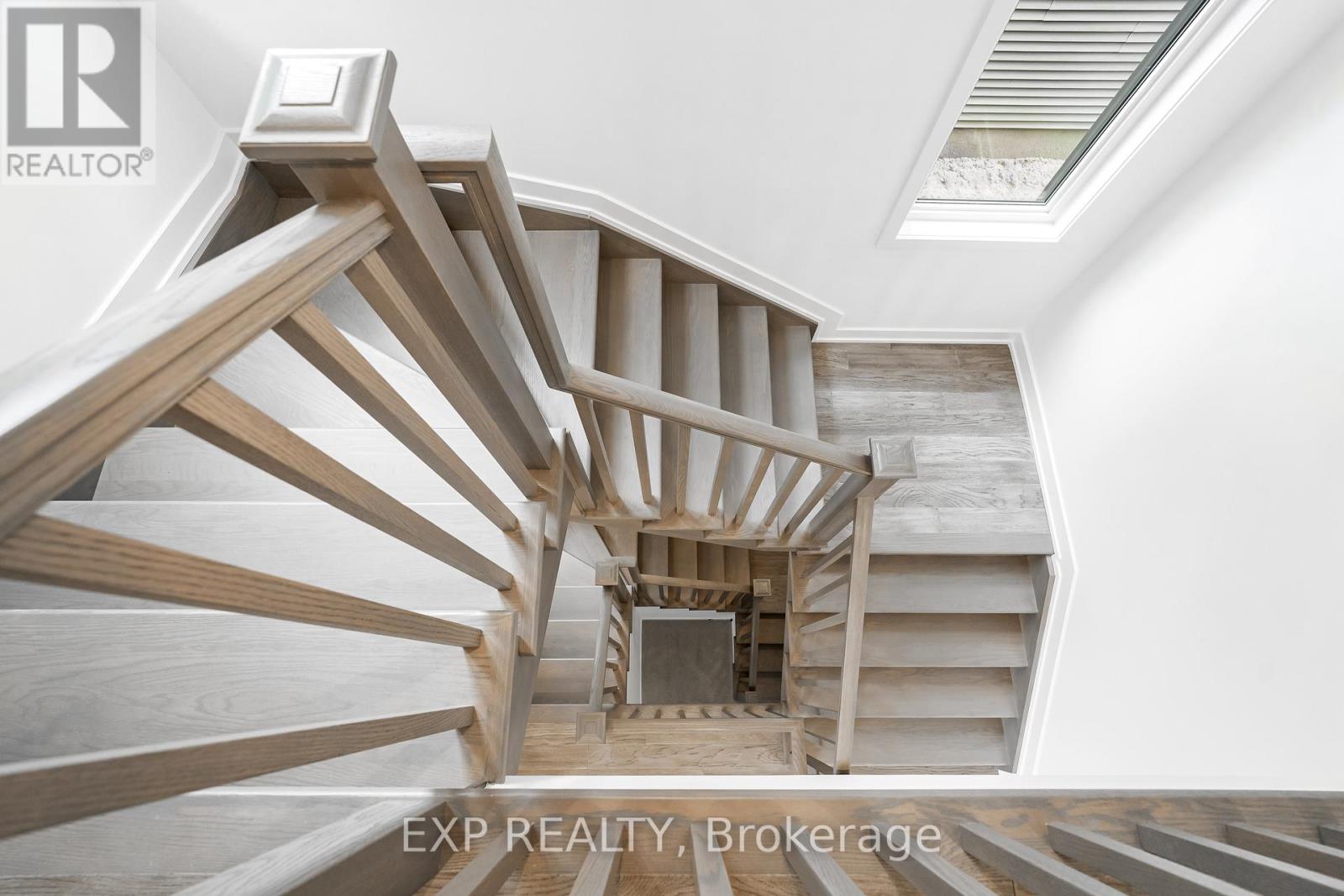 Photo 15 of 489 Duvernay Drive, Ottawa ON