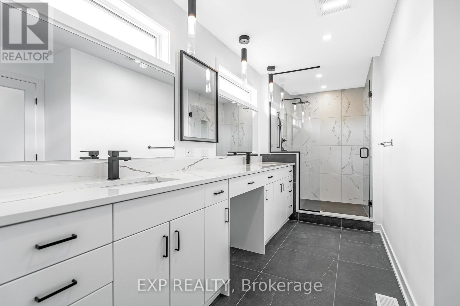 Photo 30 of 489 Duvernay Drive, Ottawa ON
