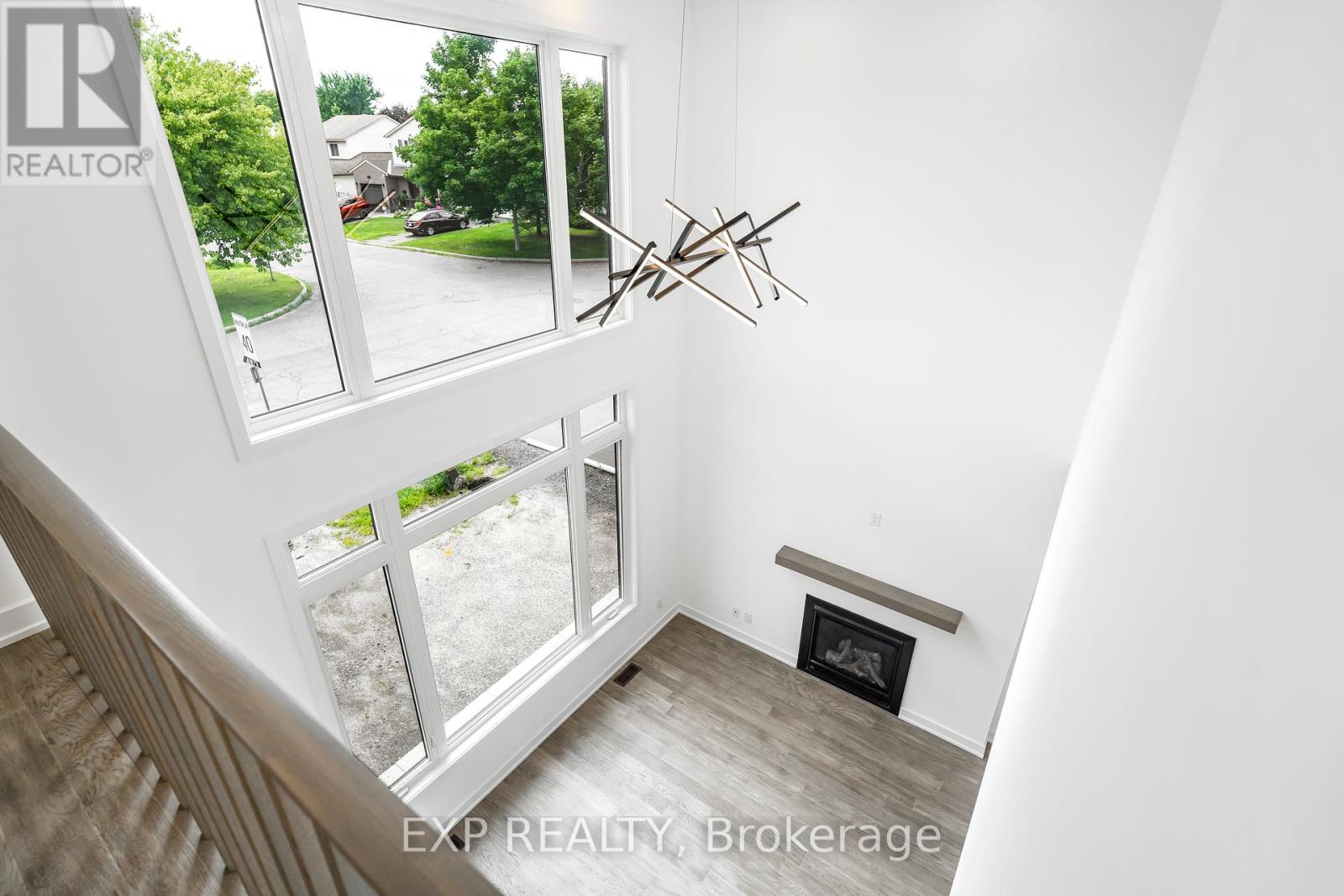 Photo 37 of 489 Duvernay Drive, Ottawa ON