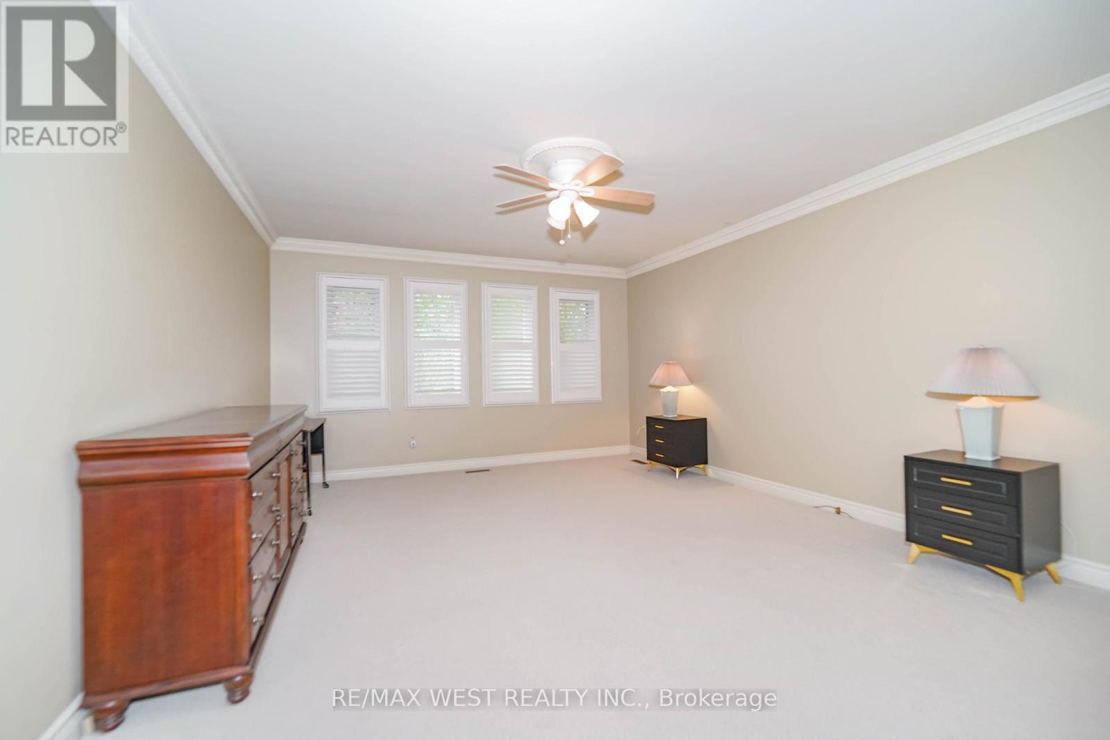 Photo 19 of 28 Bridgend Court S, Vaughan ON