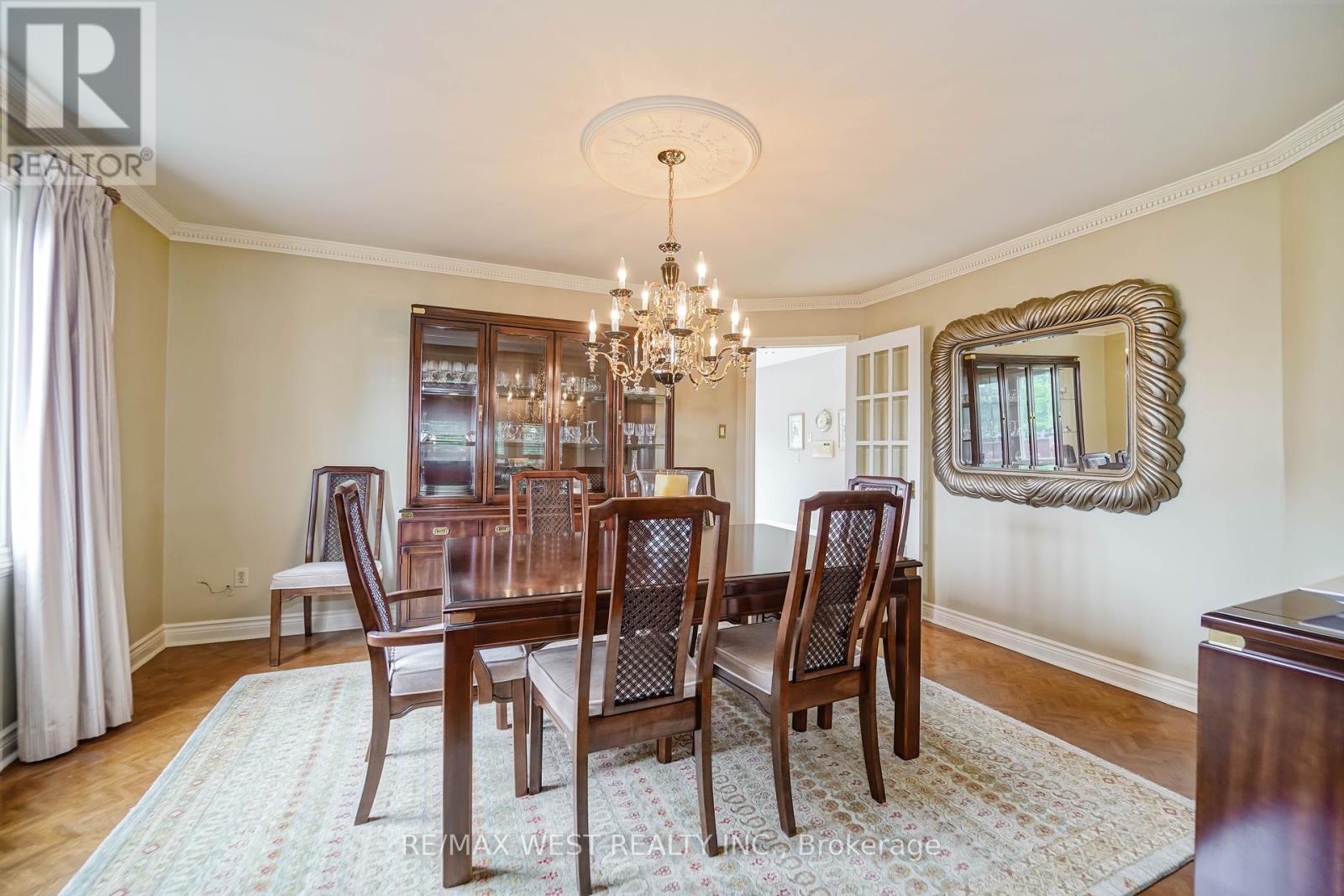 Photo 26 of 28 Bridgend Court S, Vaughan ON