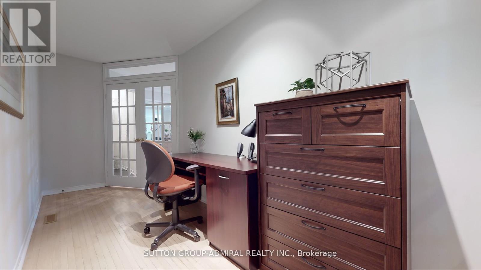 Photo 21 of 186 Westhampton Drive, Vaughan ON