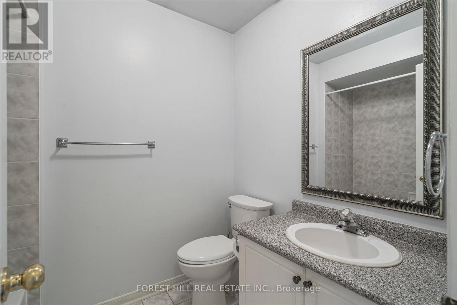 Photo 8 of 35 Timberview Drive, Vaughan ON