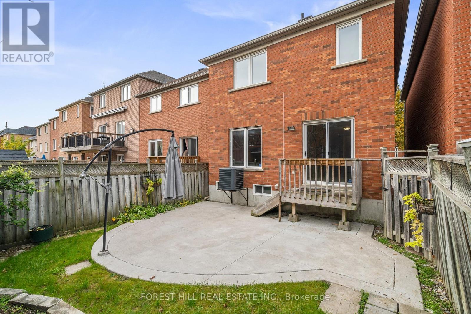 Photo 4 of 35 Timberview Drive, Vaughan ON