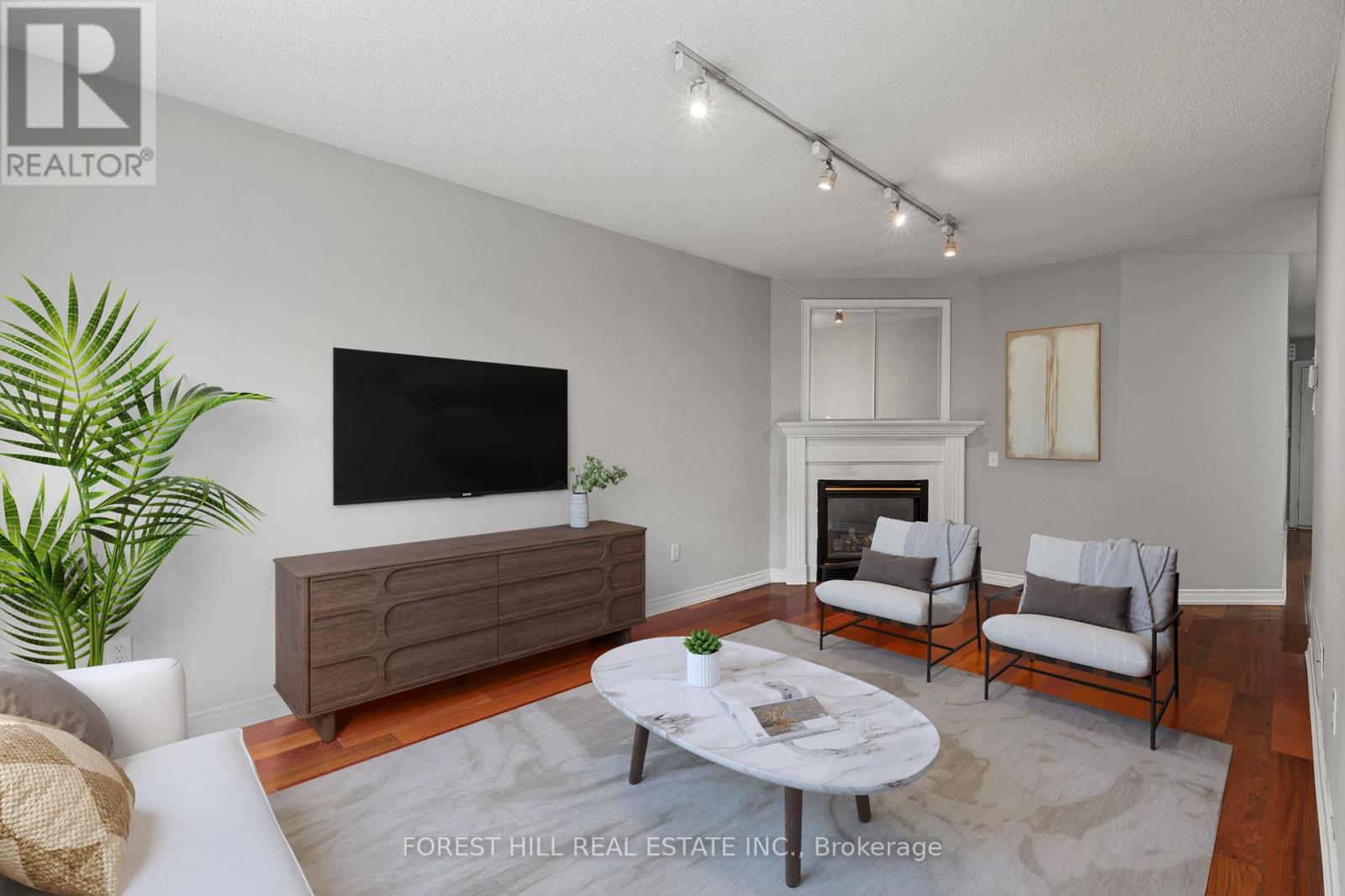 Photo 13 of 35 Timberview Drive, Vaughan ON