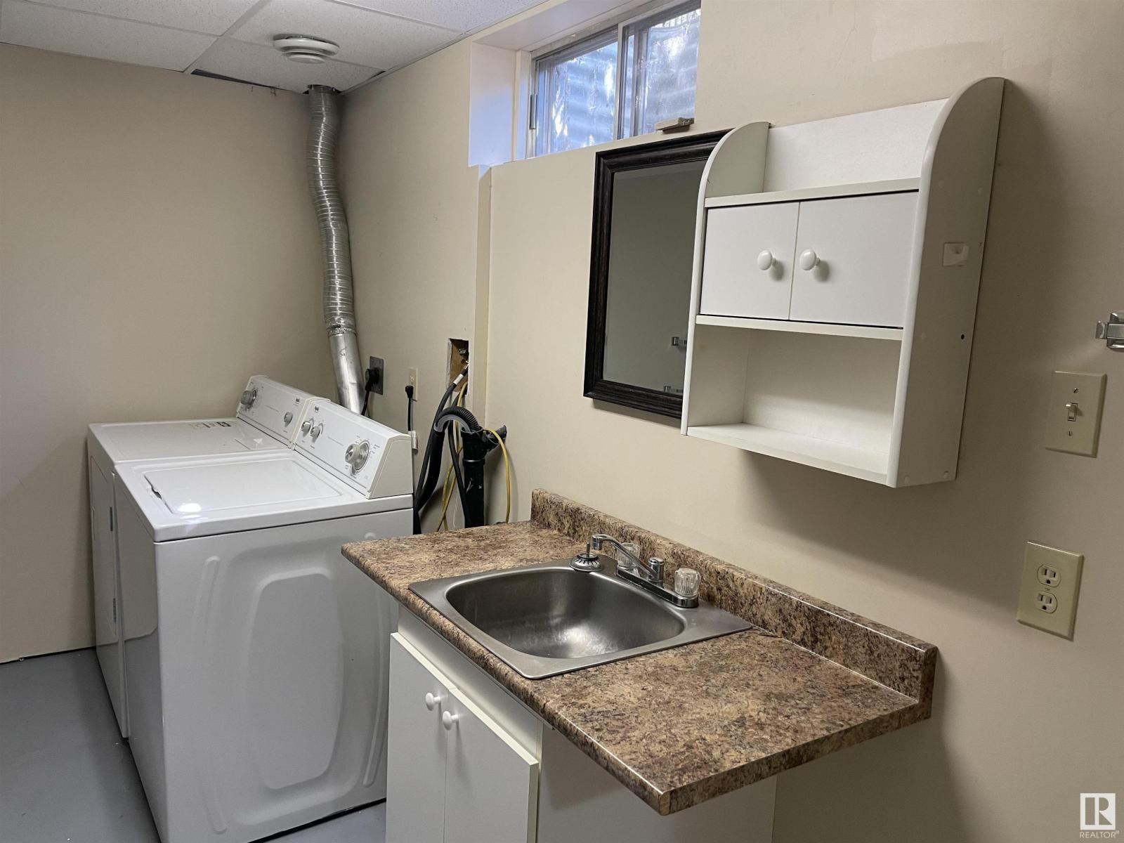 Photo 36 of 4315 South Park Dr, Leduc AB