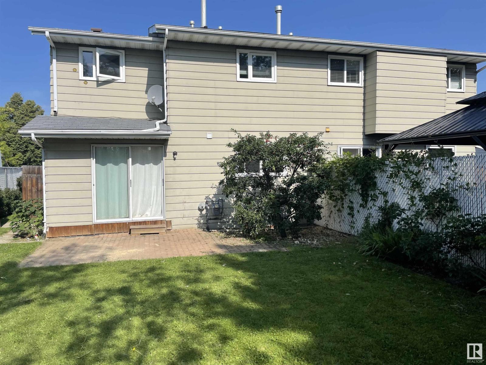 Photo 21 of 4315 South Park Dr, Leduc AB