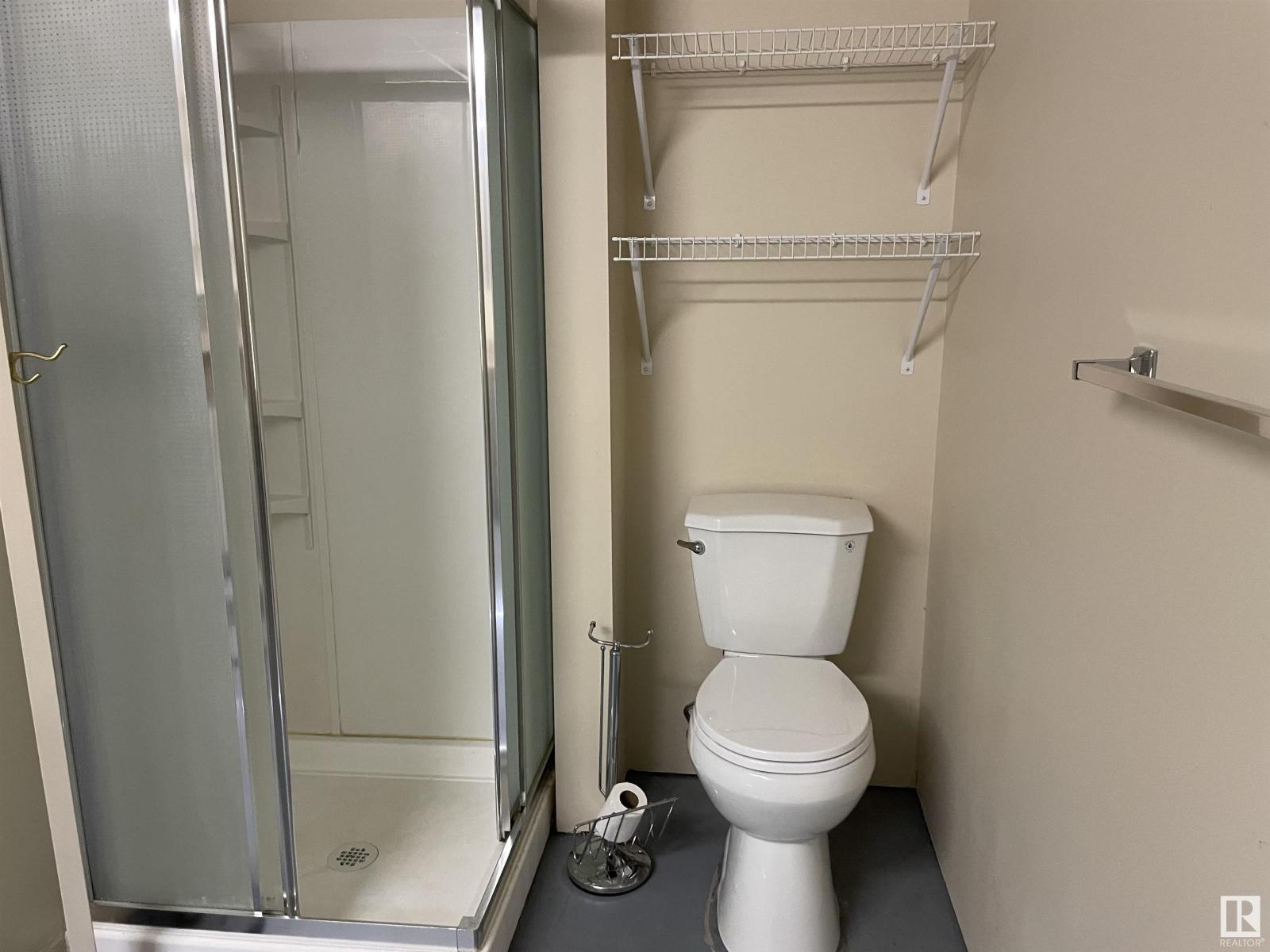 Photo 24 of 4315 South Park Dr, Leduc AB