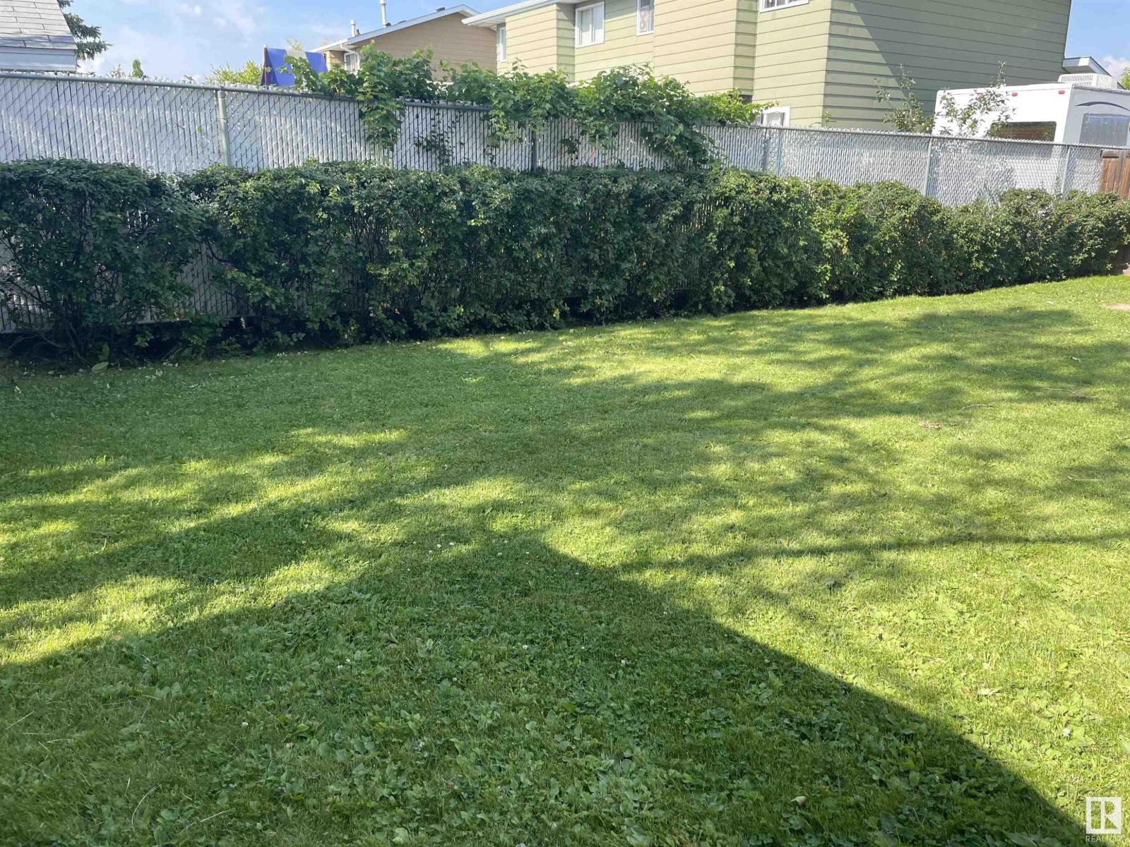 Photo 31 of 4315 South Park Dr, Leduc AB
