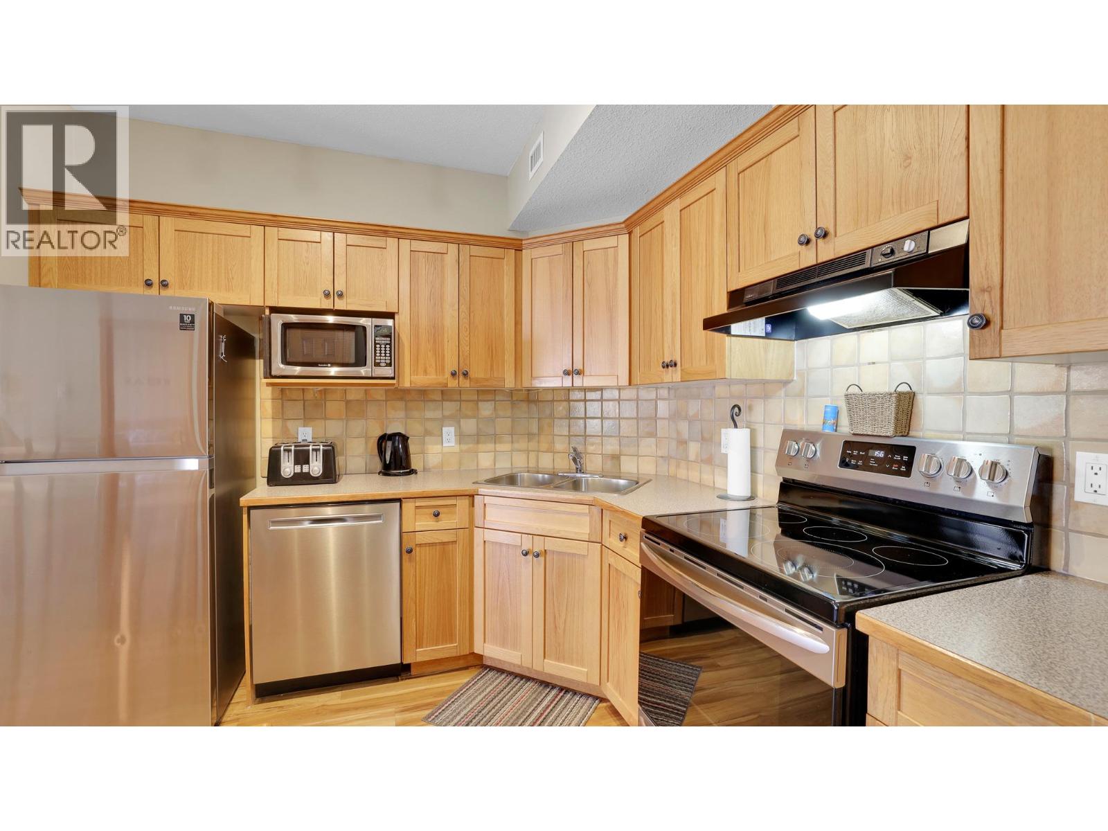 Photo 22 of 701 14 A Crescent Unit 111 H, Invermere BC