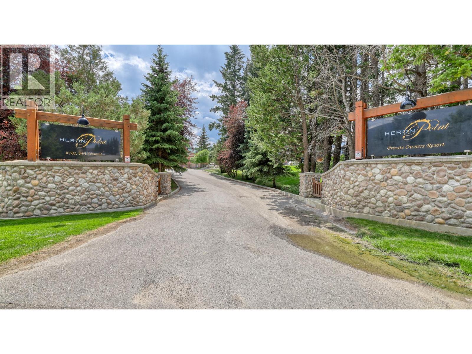 Photo 8 of 701 14 A Crescent Unit 111 H, Invermere BC