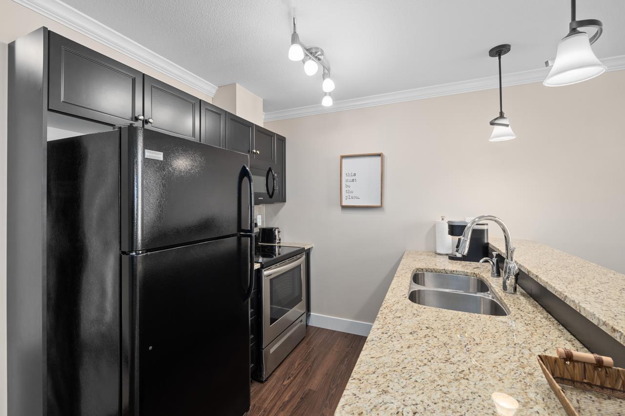 Photo 12 of 423 30525 Cardinal Avenue, Abbotsford BC