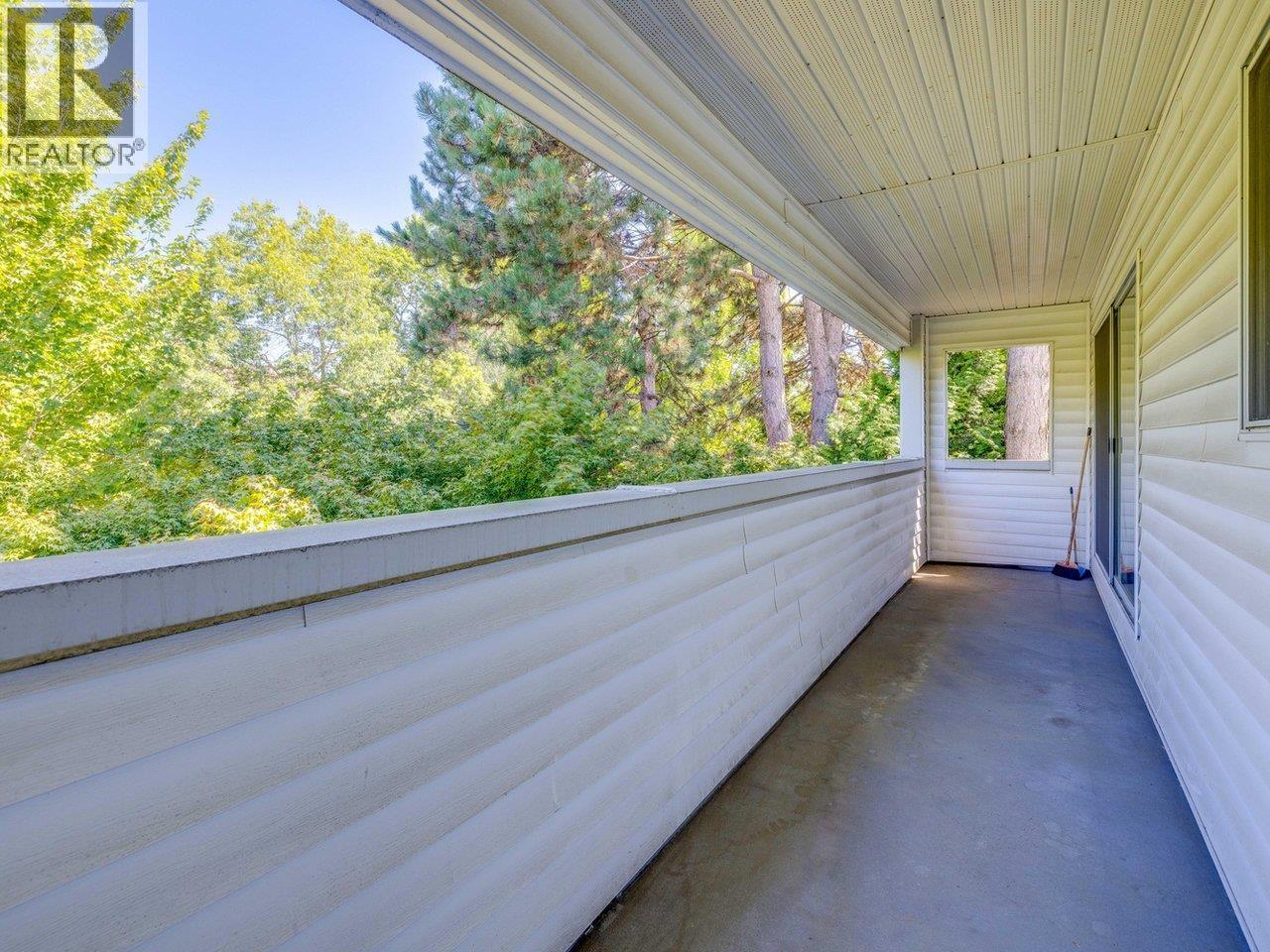 Photo 5 of 301 8760 Westminster Highway, Richmond BC