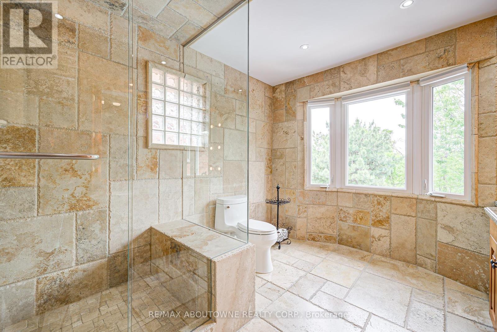 Photo 26 of 1337 Peartree Circle, Oakville ON