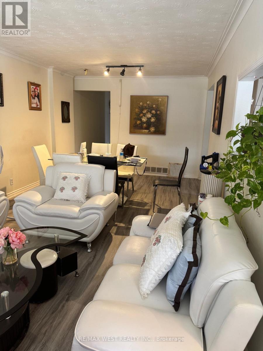 Photo 2 of 63 Habitant Drive, Toronto ON