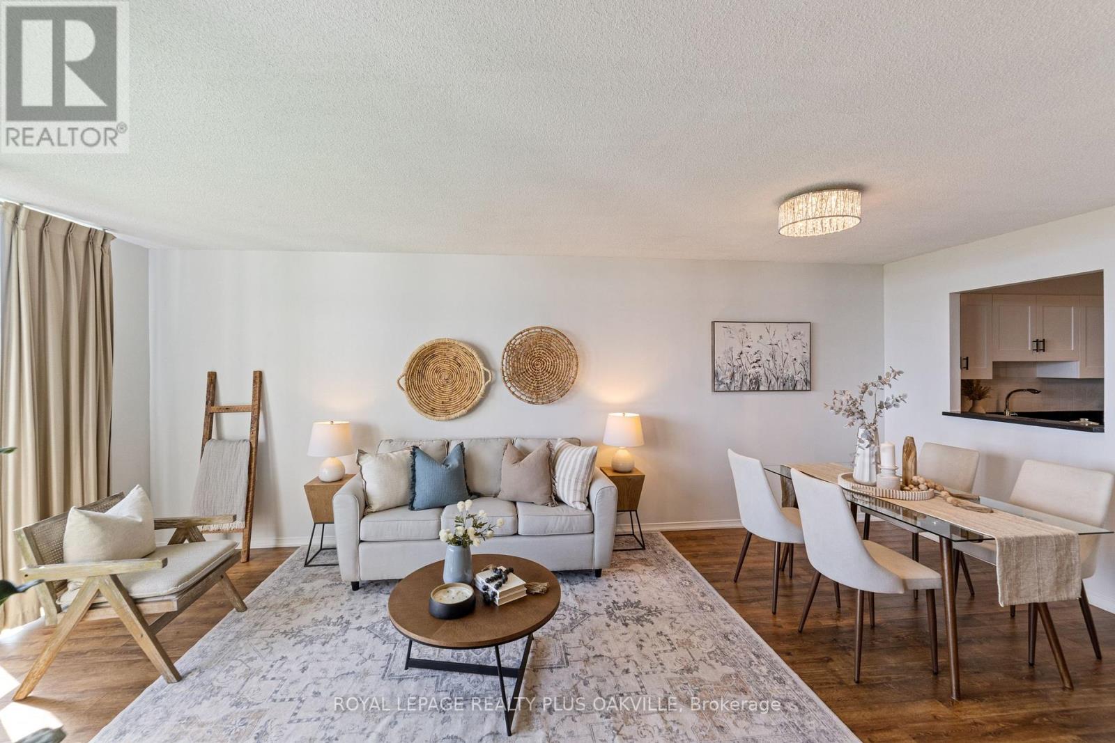Photo 14 of 804 5070 Pinedale Avenue, Burlington ON