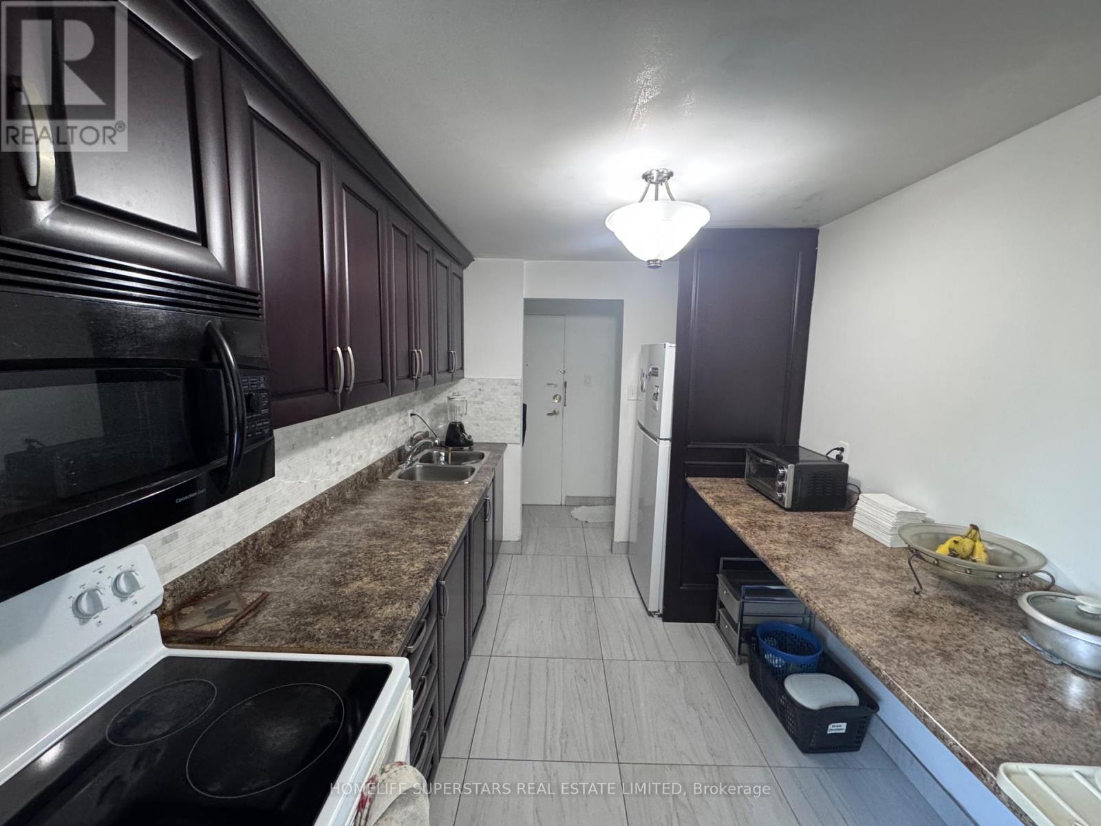 Photo 9 of 202 1445 Wilson Avenue, Toronto ON