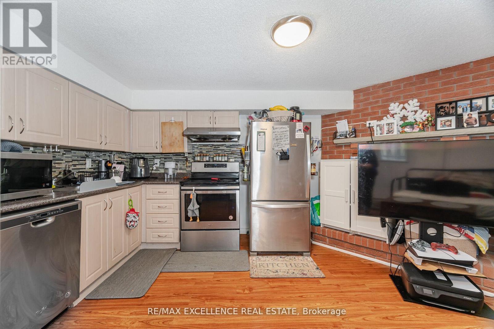 Photo 39 of 112 Elderwood Place, Brampton ON