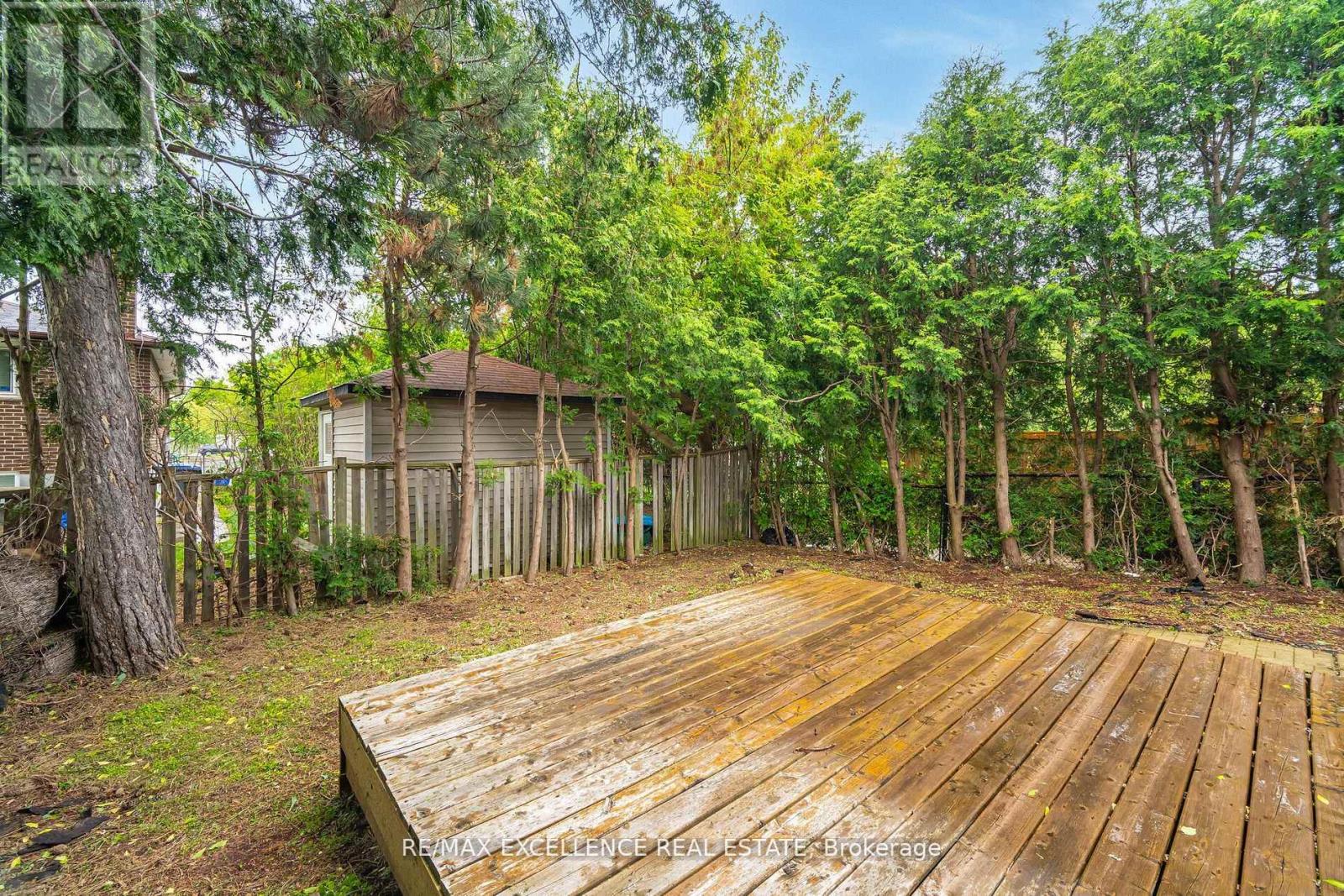 Photo 35 of 112 Elderwood Place, Brampton ON