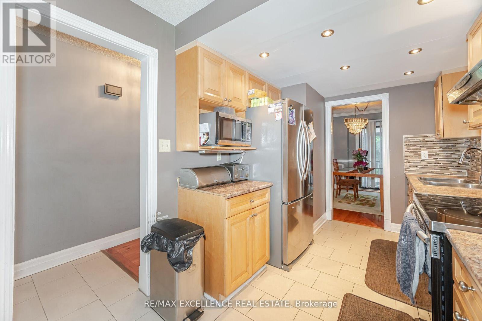 Photo 37 of 112 Elderwood Place, Brampton ON