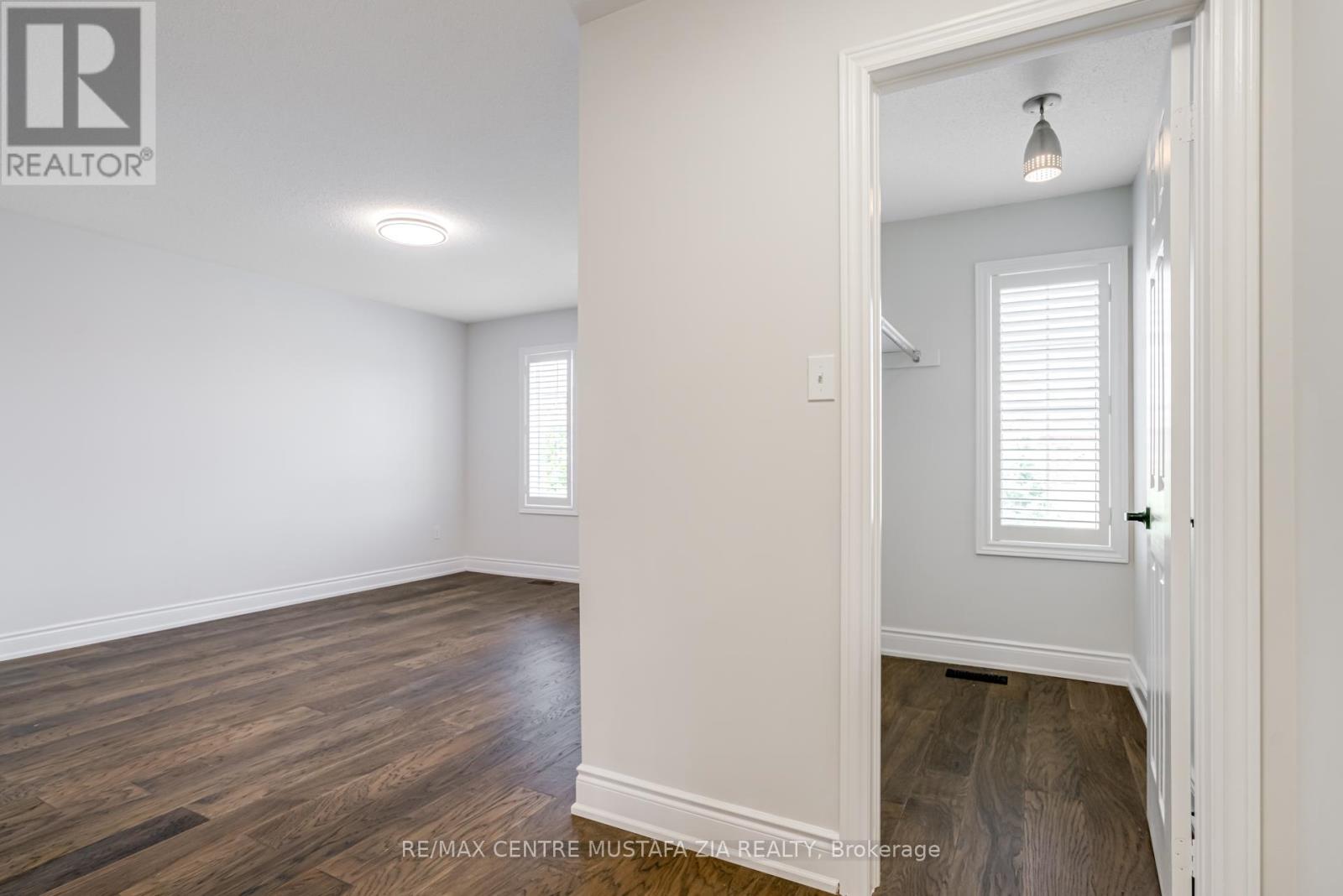 Photo 24 of 562 Nairn Circle, Milton ON