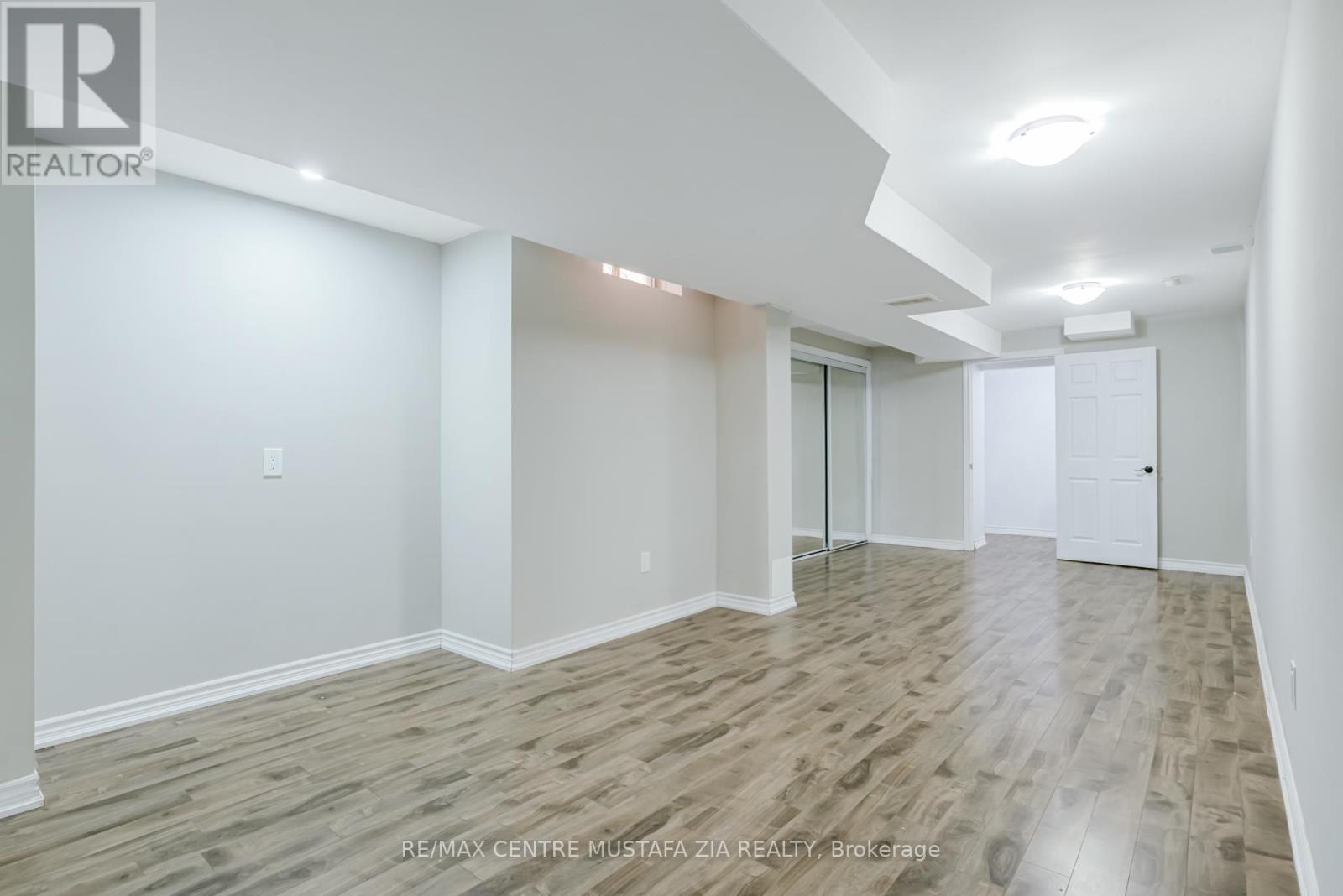 Photo 47 of 562 Nairn Circle, Milton ON