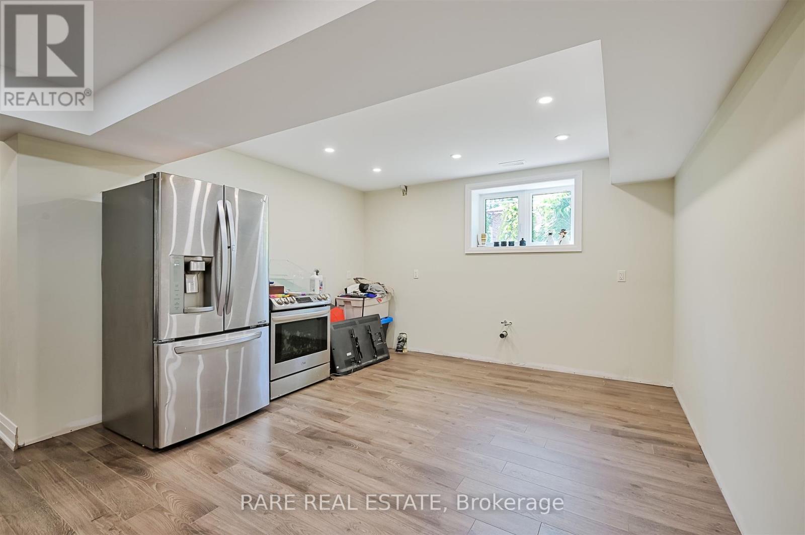 Photo 31 of 32 Bradfield Avenue W, Toronto ON
