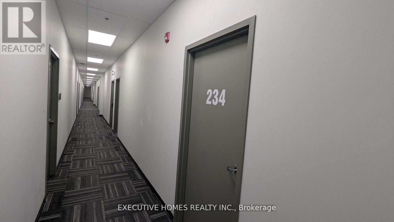 Photo 12 of 234 3465 Platinum Drive, Mississauga ON