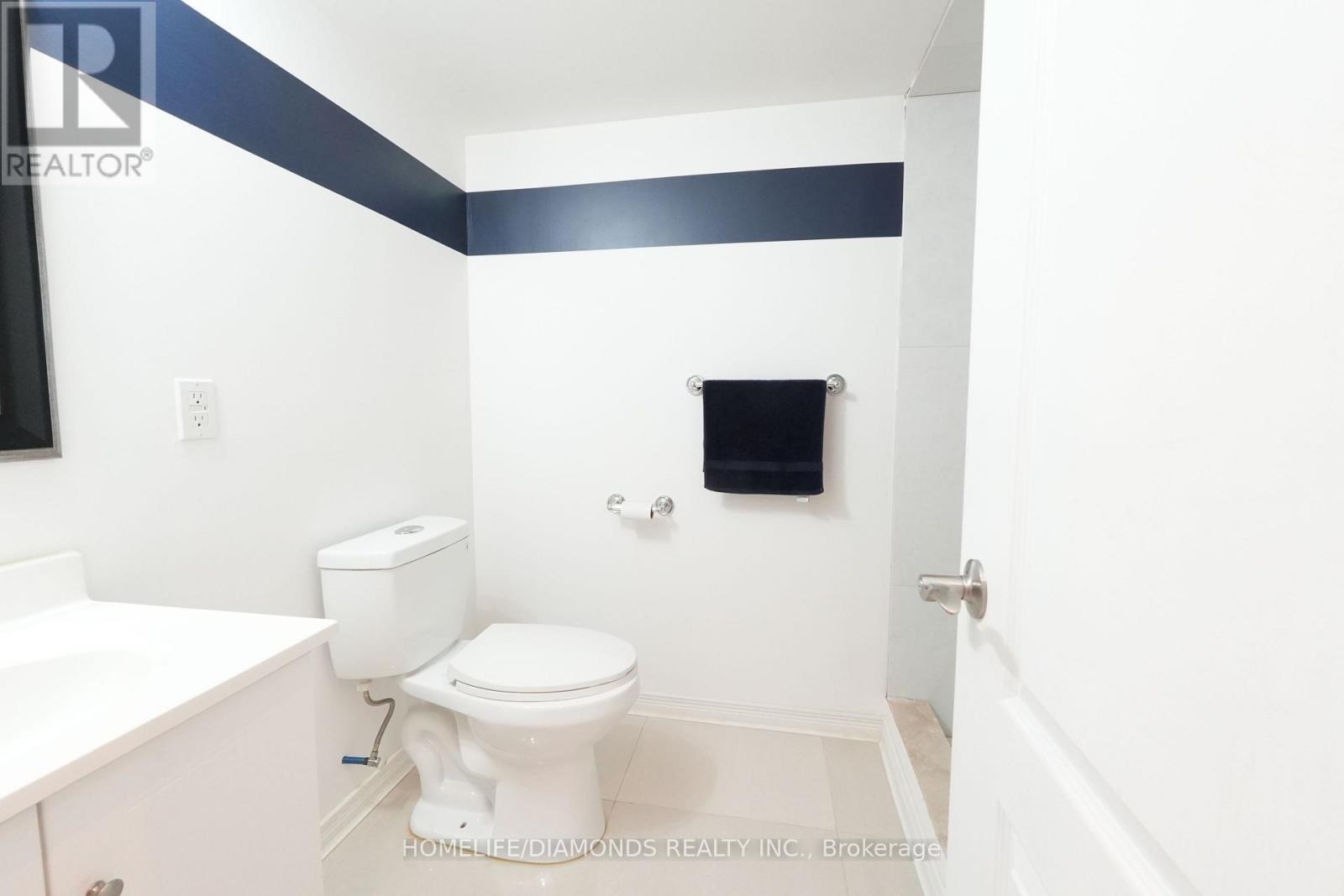 Photo 5 of 5267 Brookwood Court, Mississauga ON