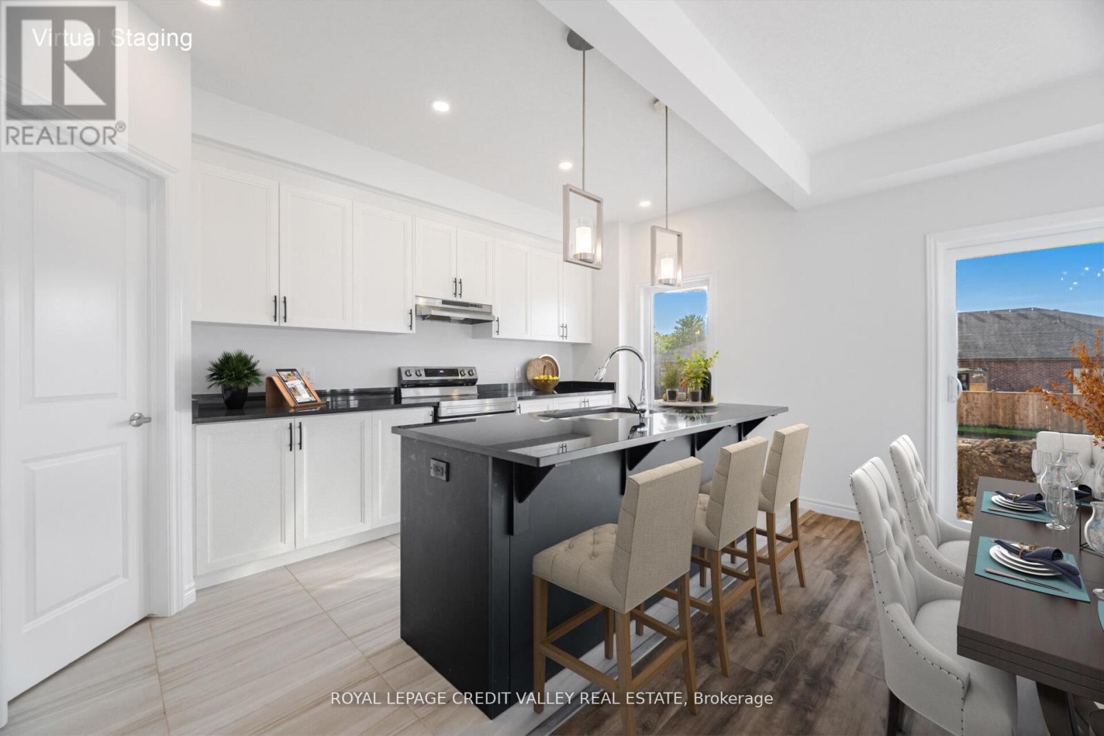 Photo 3 of 222 St George Street, West Perth ON