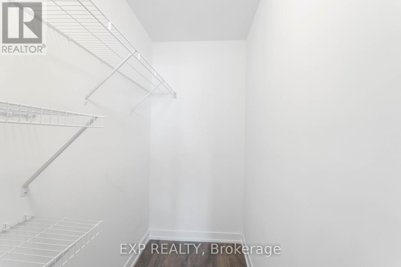 Photo 28 of 1001 550 North Service Road, Grimsby ON