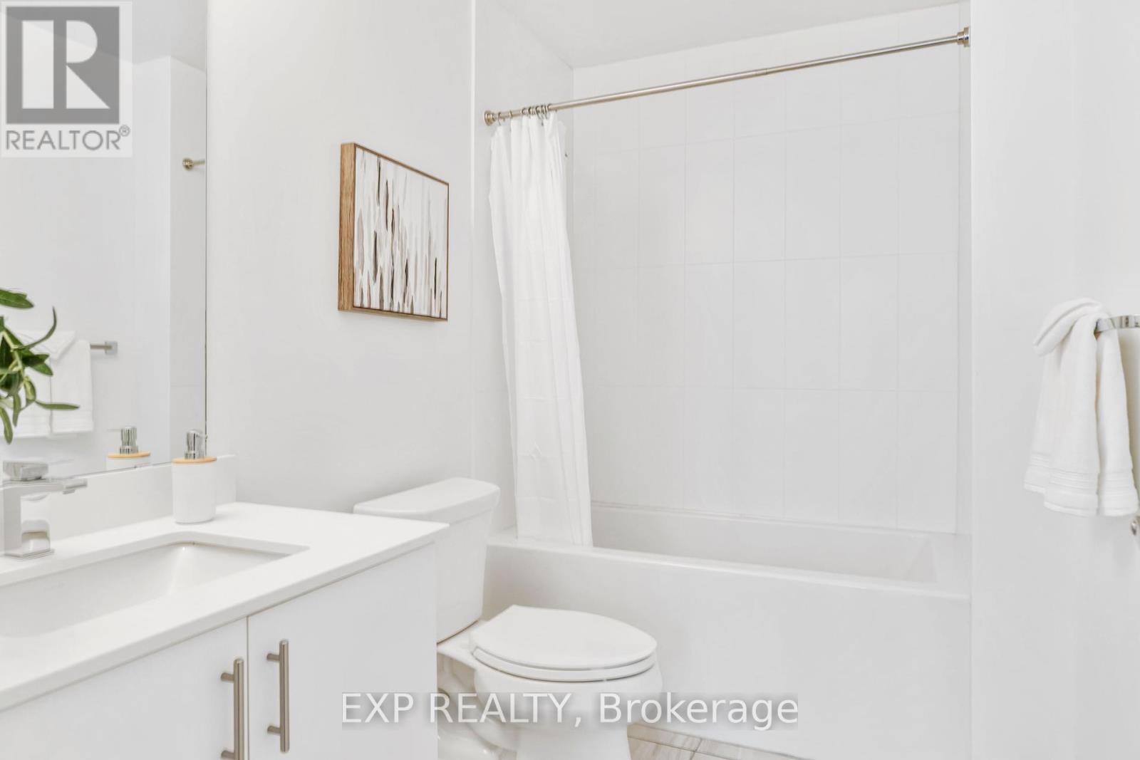 Photo 8 of 1001 550 North Service Road, Grimsby ON