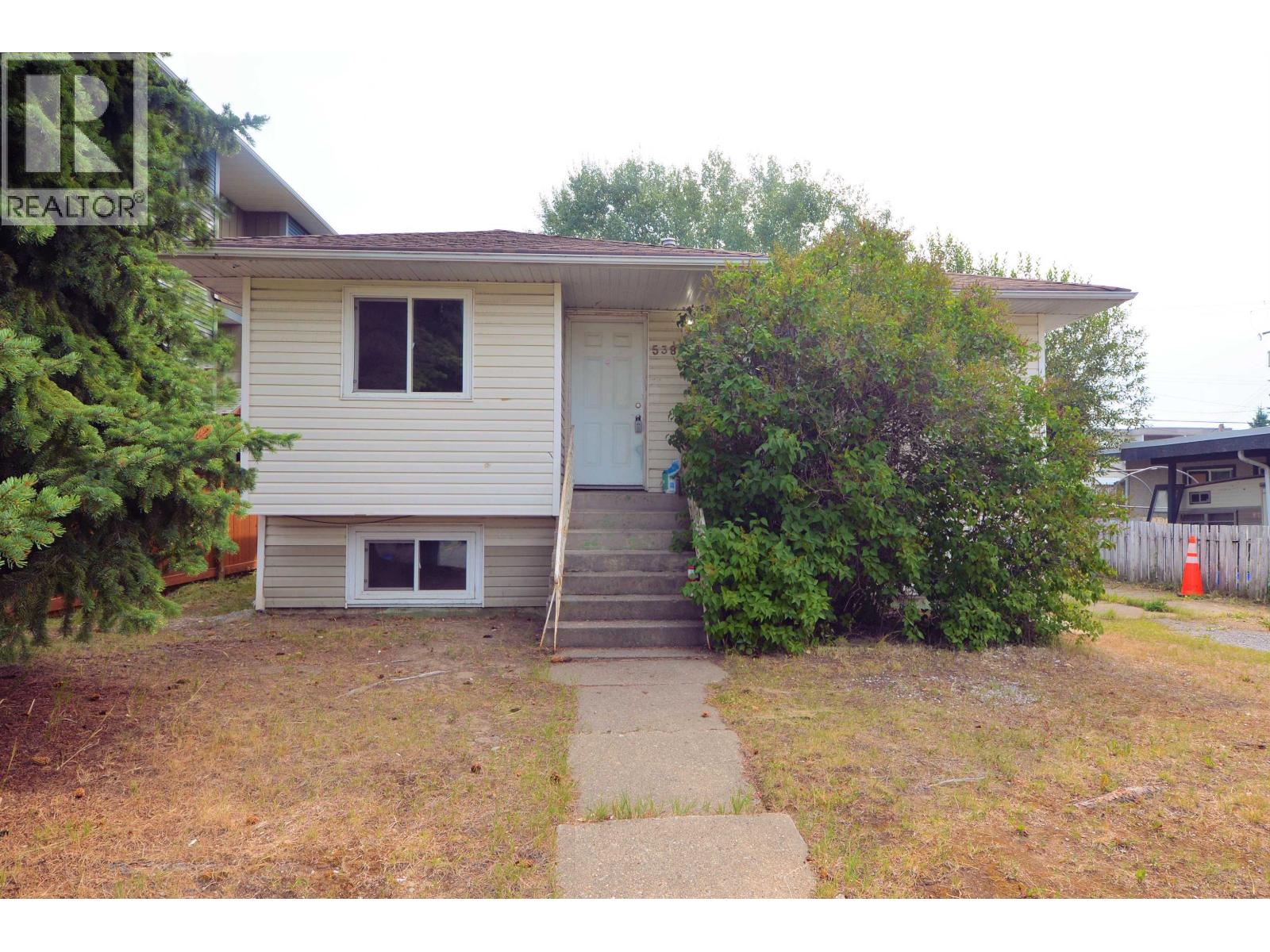 Photo 6 of 538 Gillett Street, Prince George BC