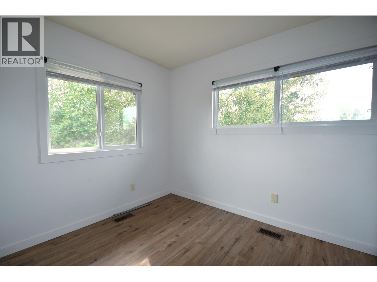 Photo 9 of 538 Gillett Street, Prince George BC