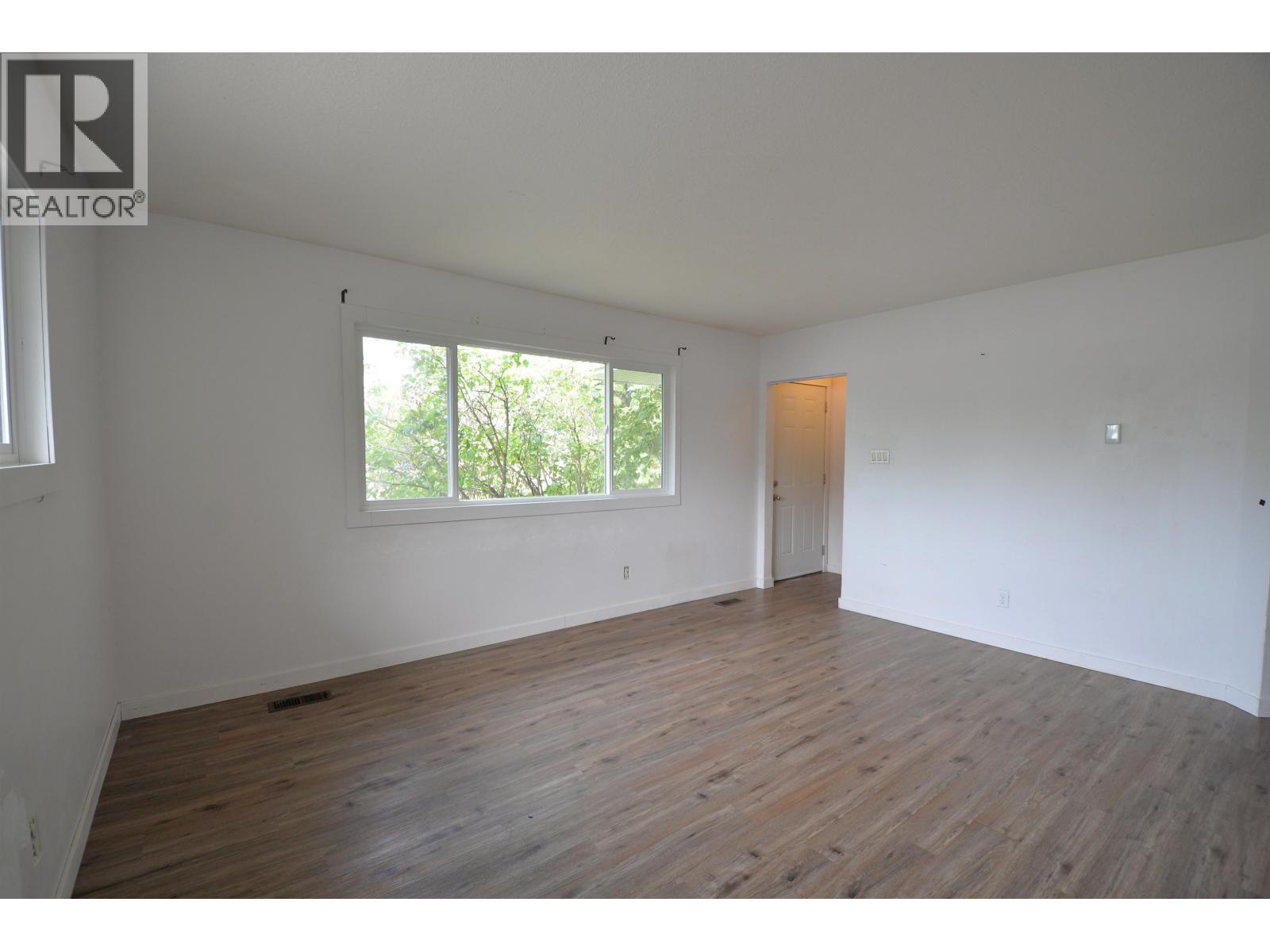 Photo 11 of 538 Gillett Street, Prince George BC