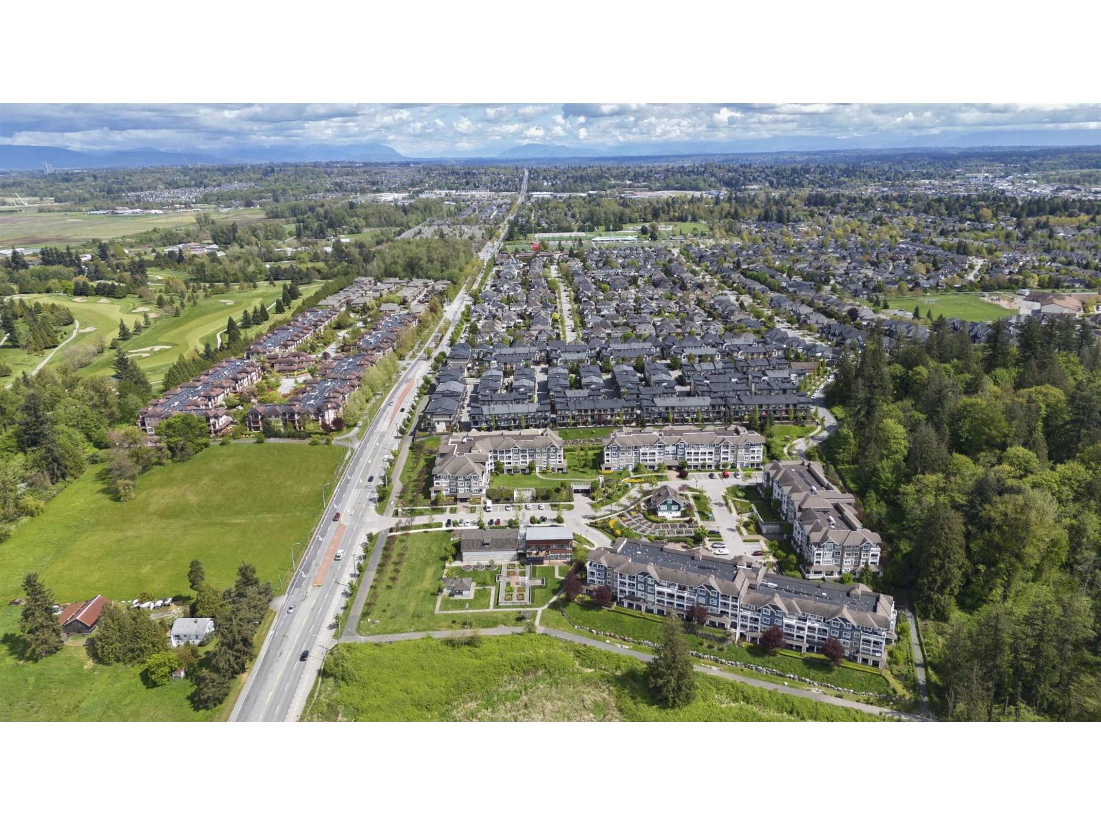 Photo 38 of 210 16398 64 Avenue, Surrey BC