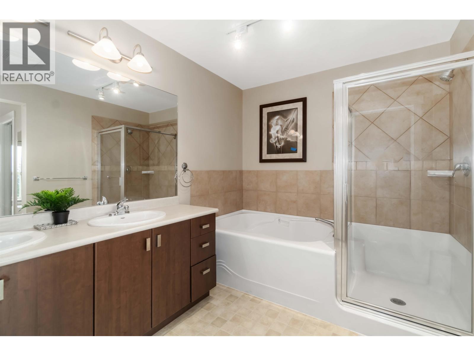 Photo 20 of 30 Hickory Drive, Port Moody BC