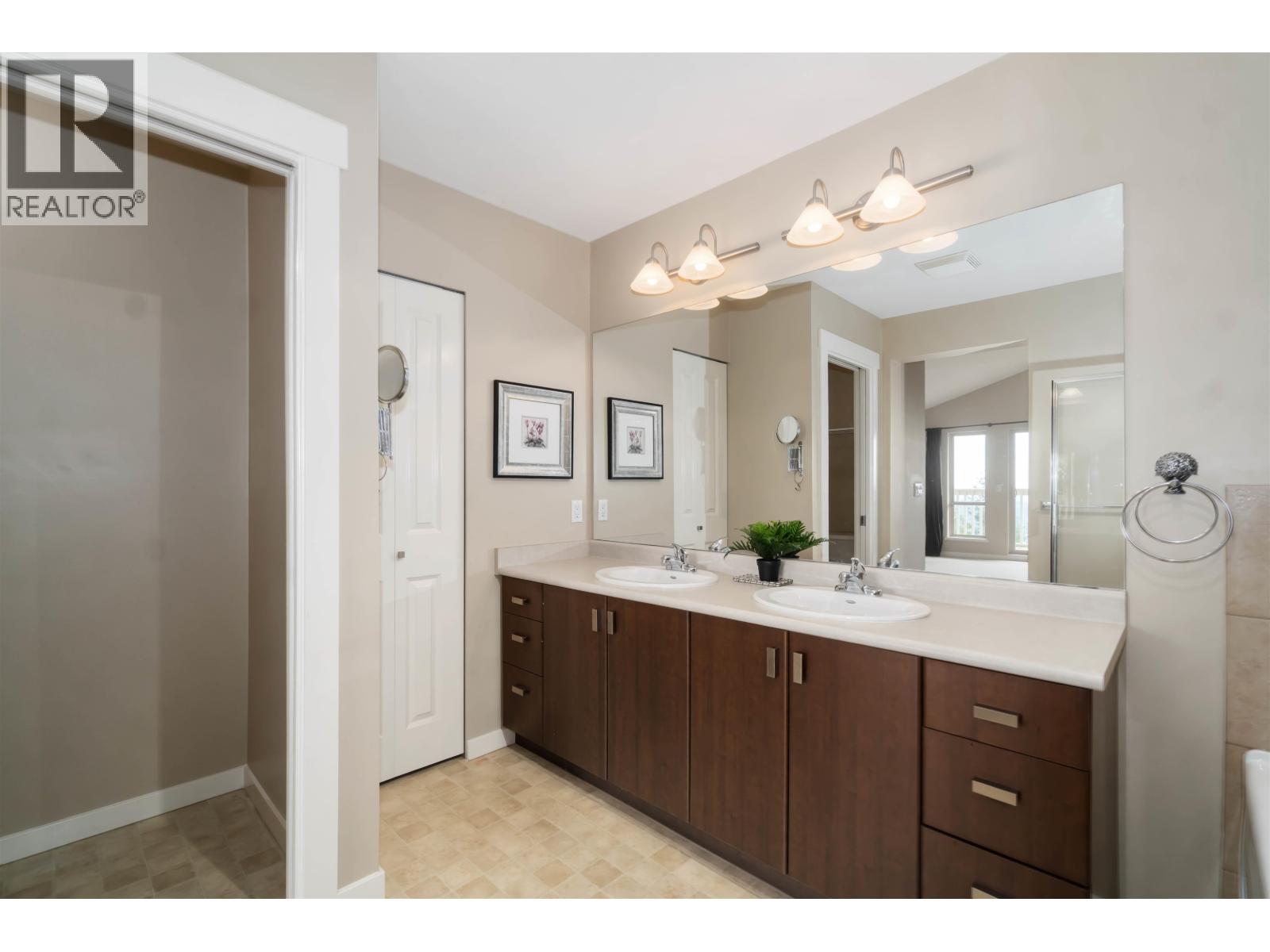 Photo 21 of 30 Hickory Drive, Port Moody BC