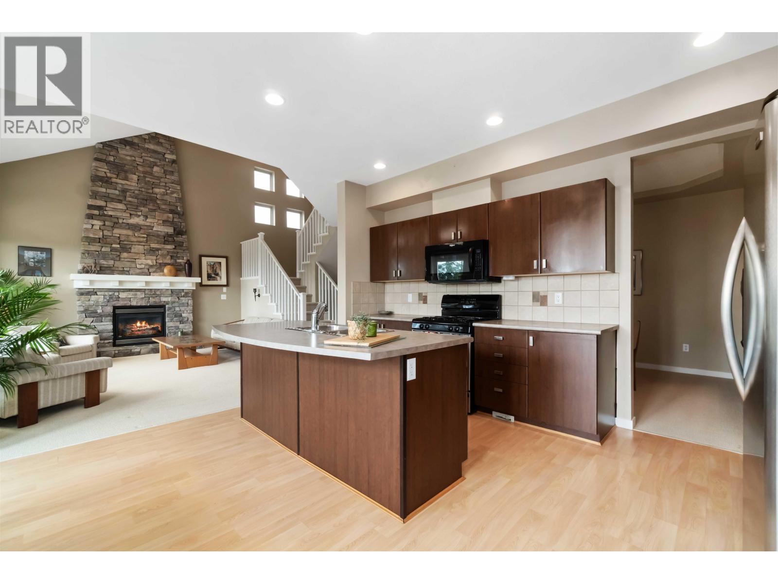 Photo 9 of 30 Hickory Drive, Port Moody BC