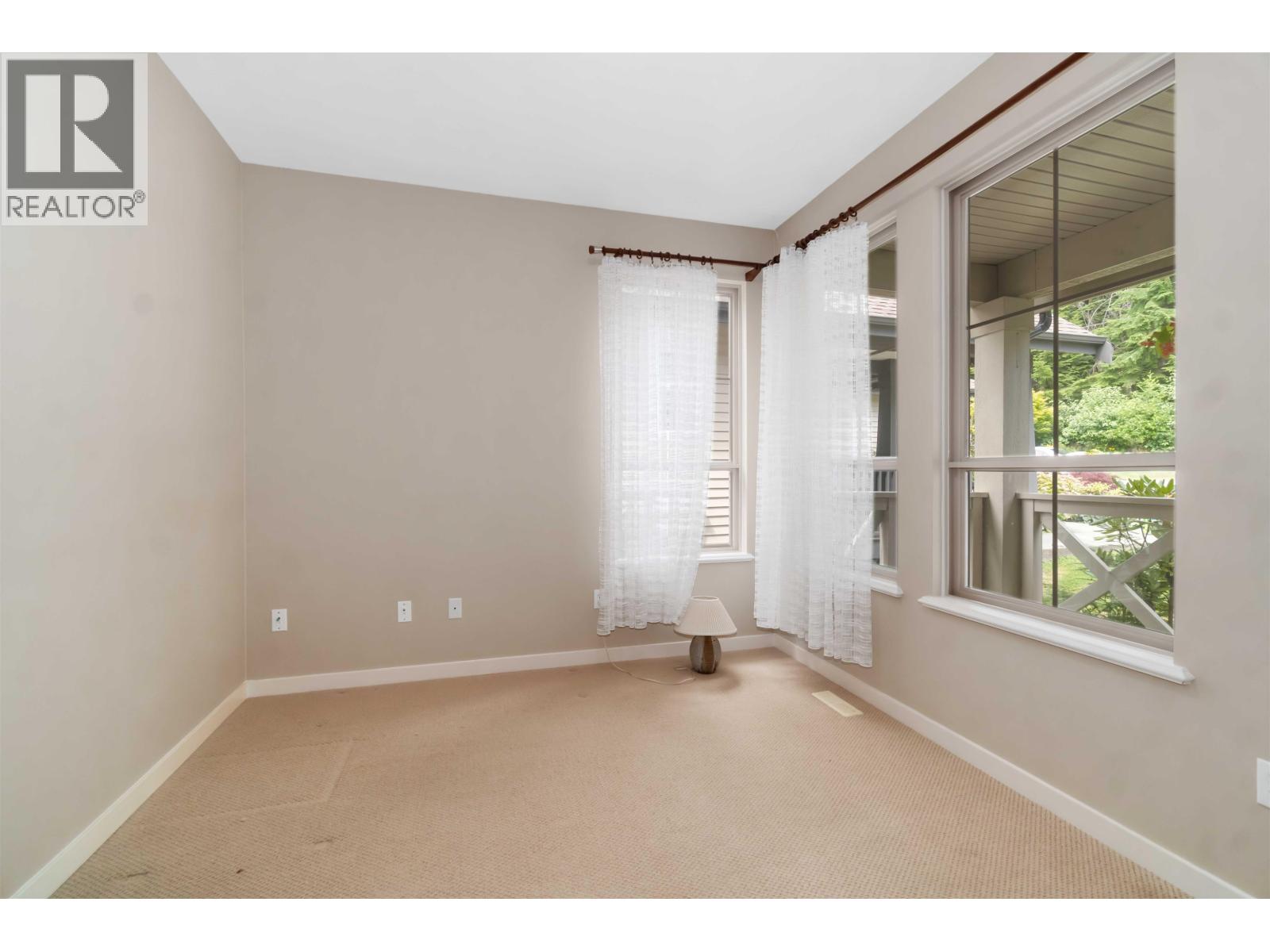 Photo 12 of 30 Hickory Drive, Port Moody BC