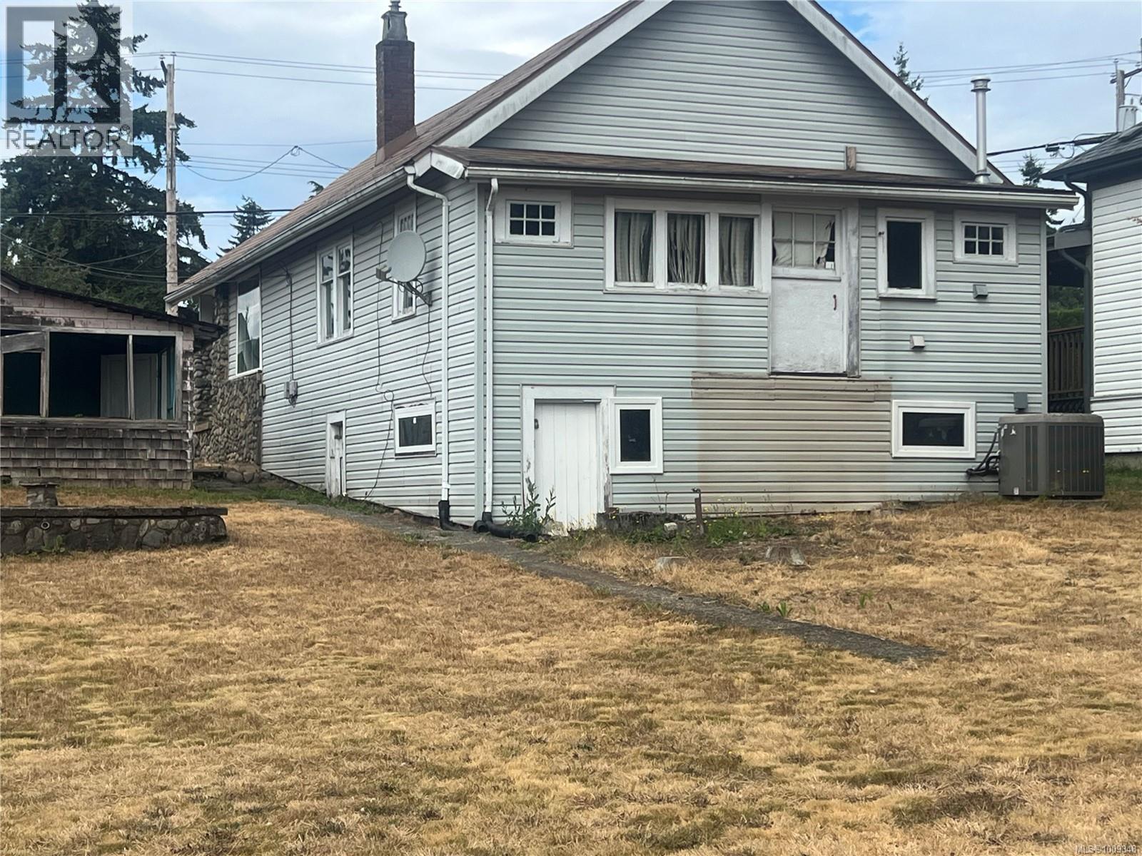 Photo 9 of 205 View St, Nanaimo BC