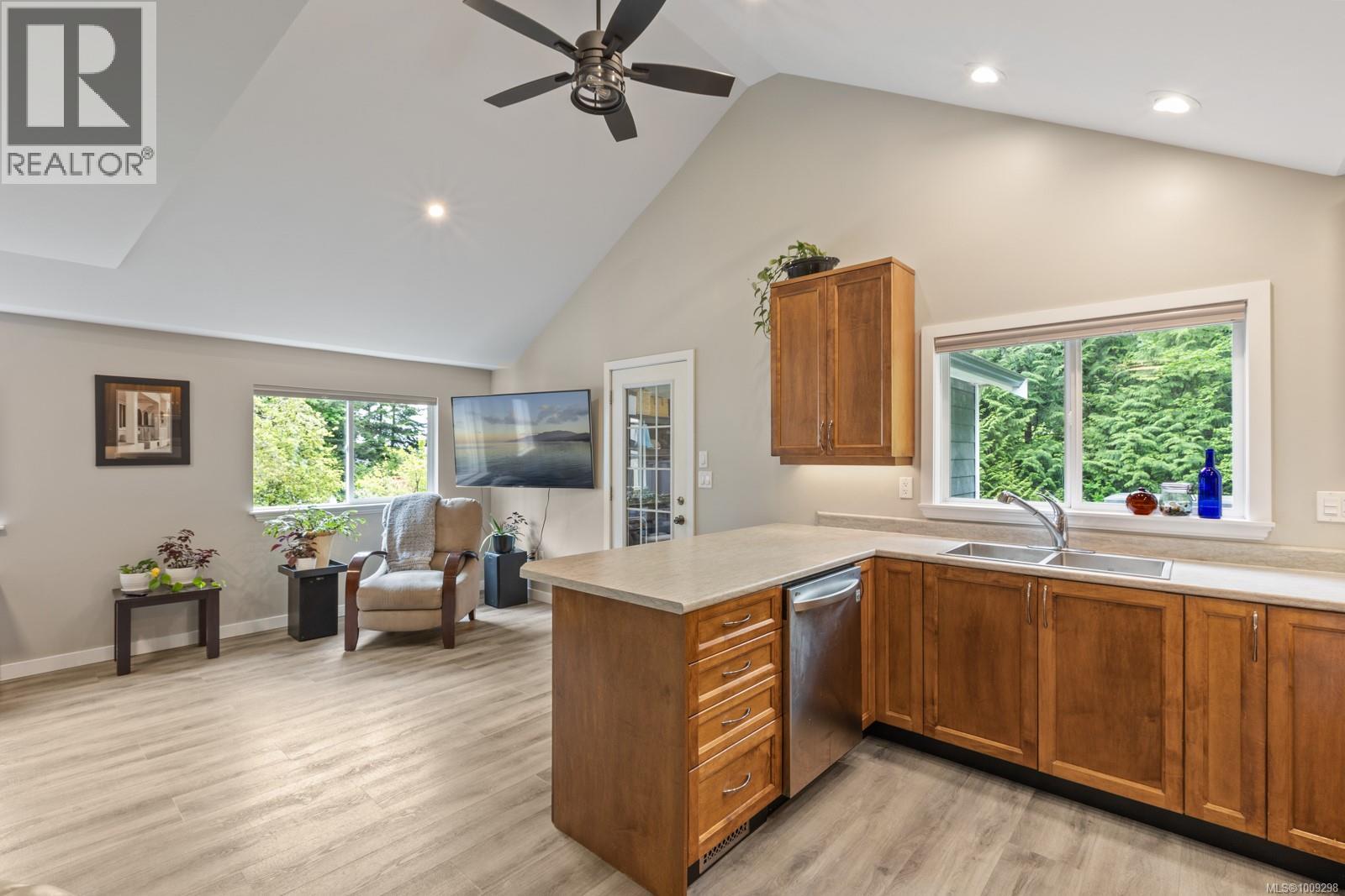 Photo 64 of 3671 Thomson Rd, Courtenay BC