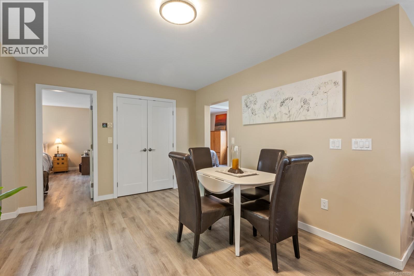 Photo 13 of 3671 Thomson Rd, Courtenay BC