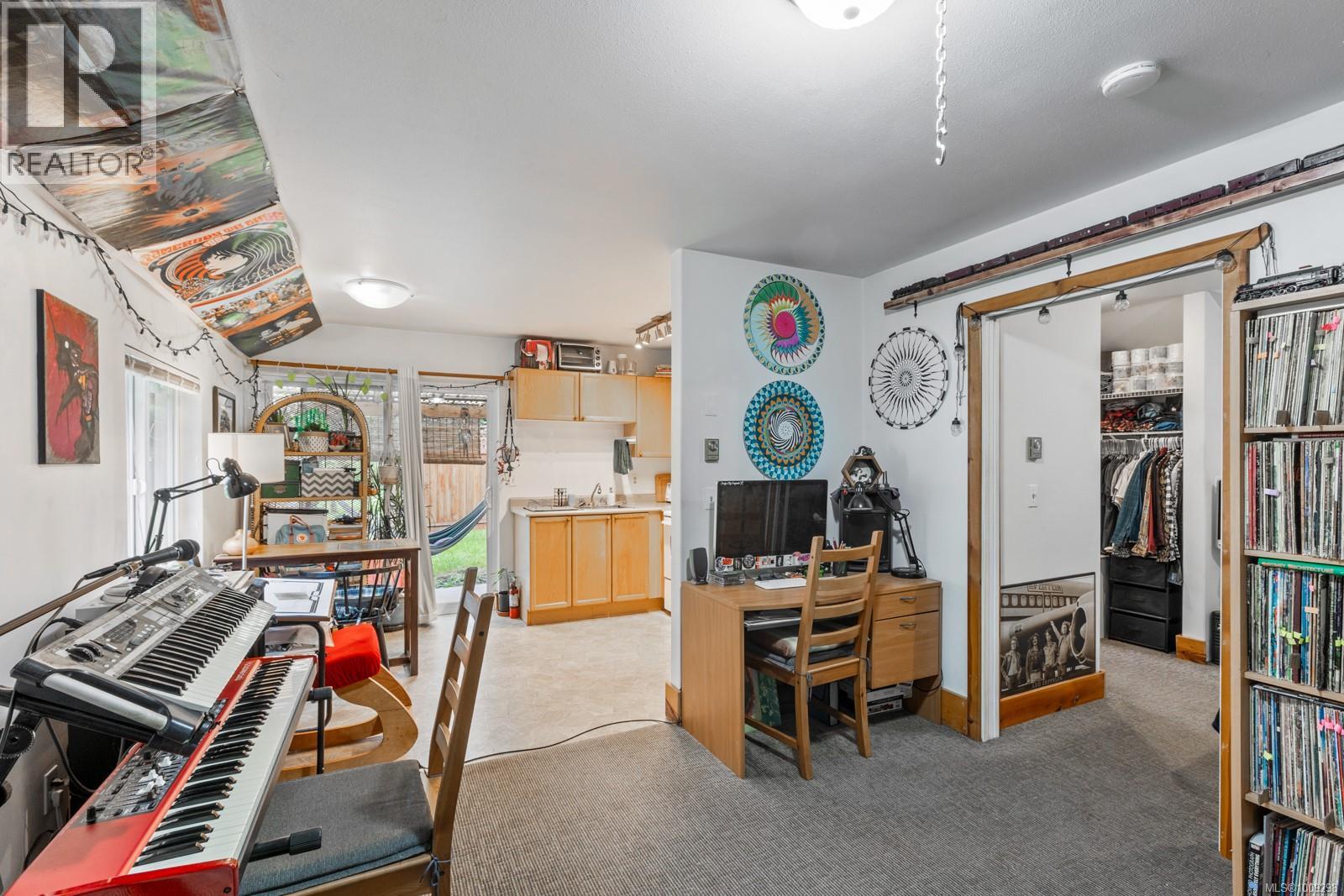 Photo 15 of 3671 Thomson Rd, Courtenay BC